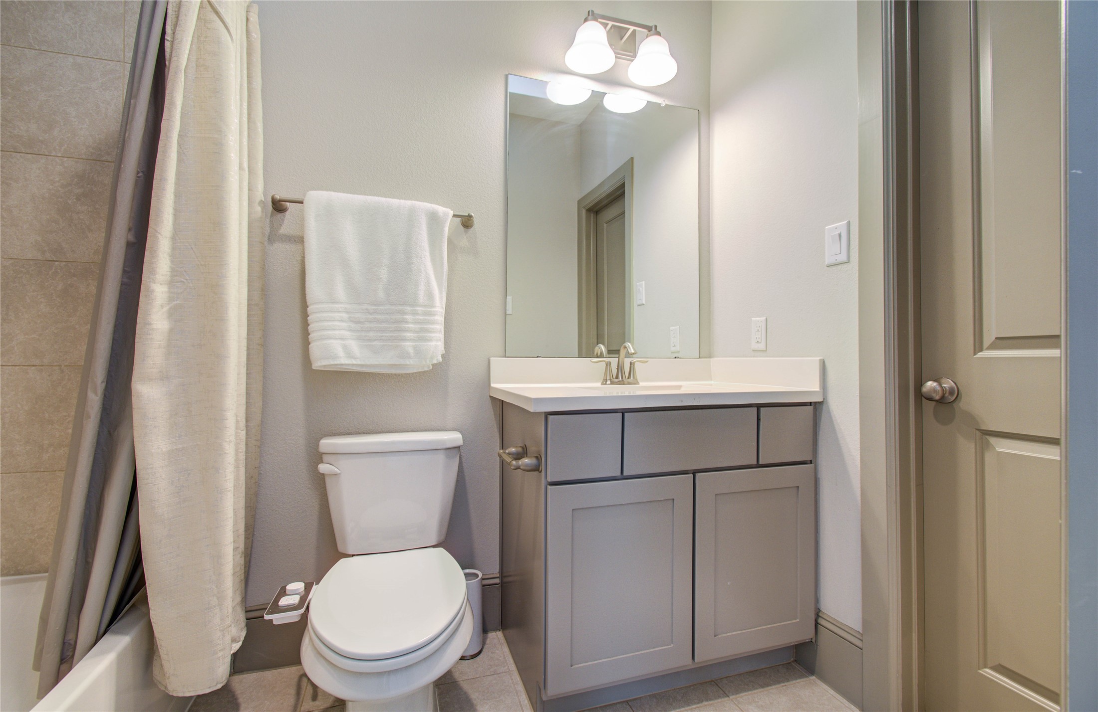3104 Mitchell Landing Court Property Photo 8