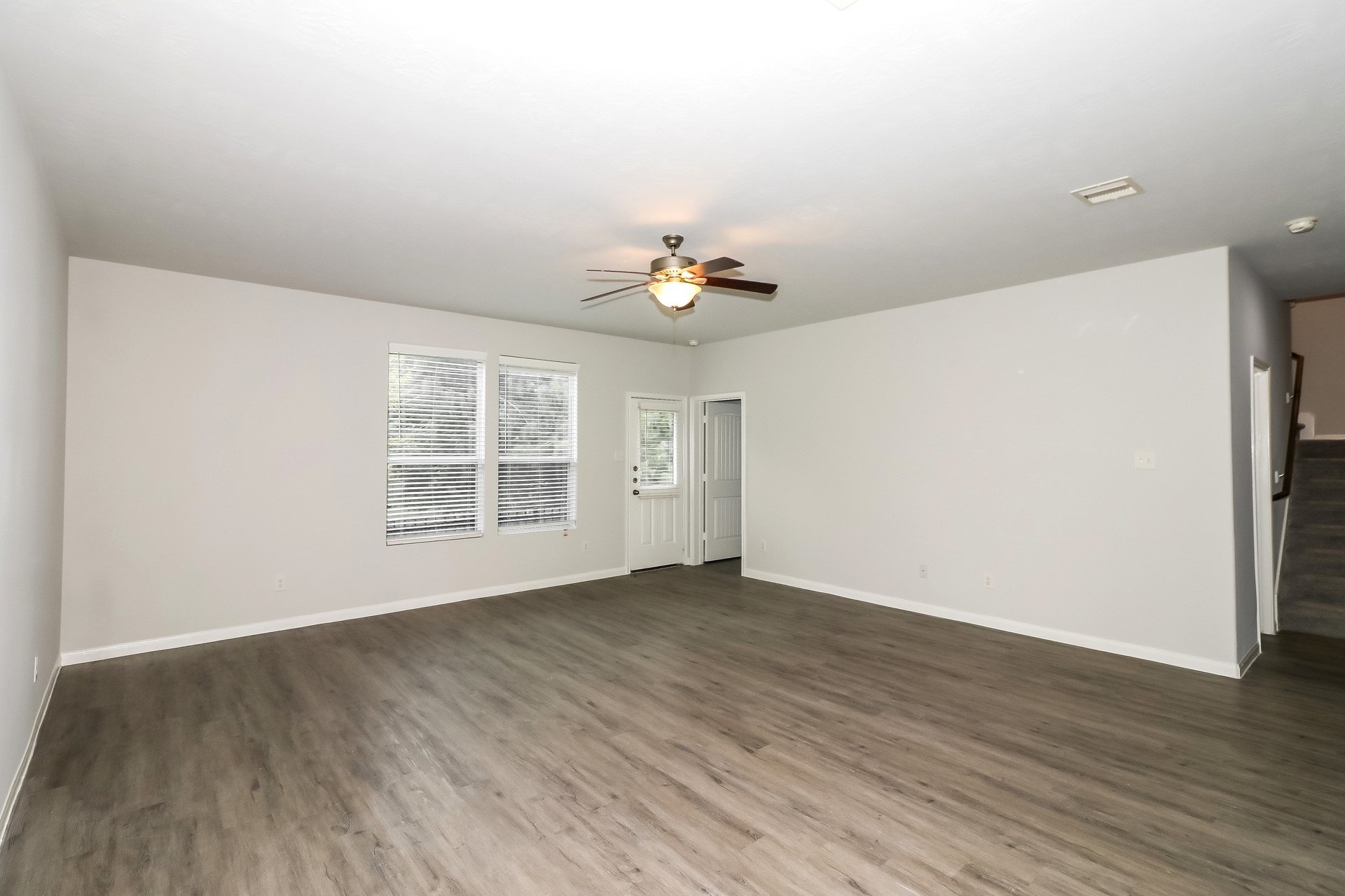 2439 Lago Mirado Way Property Photo 6