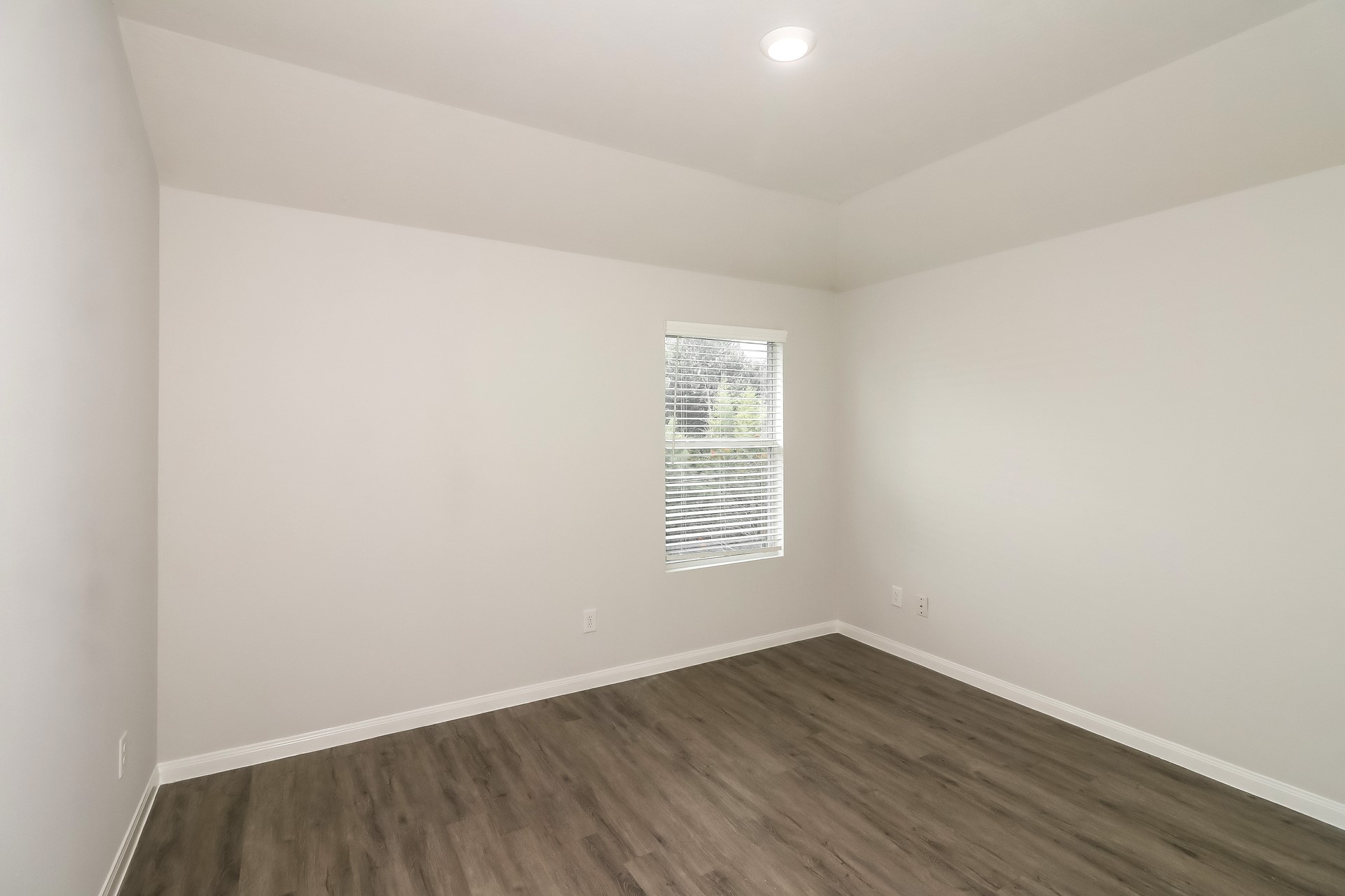 2439 Lago Mirado Way Property Photo 16