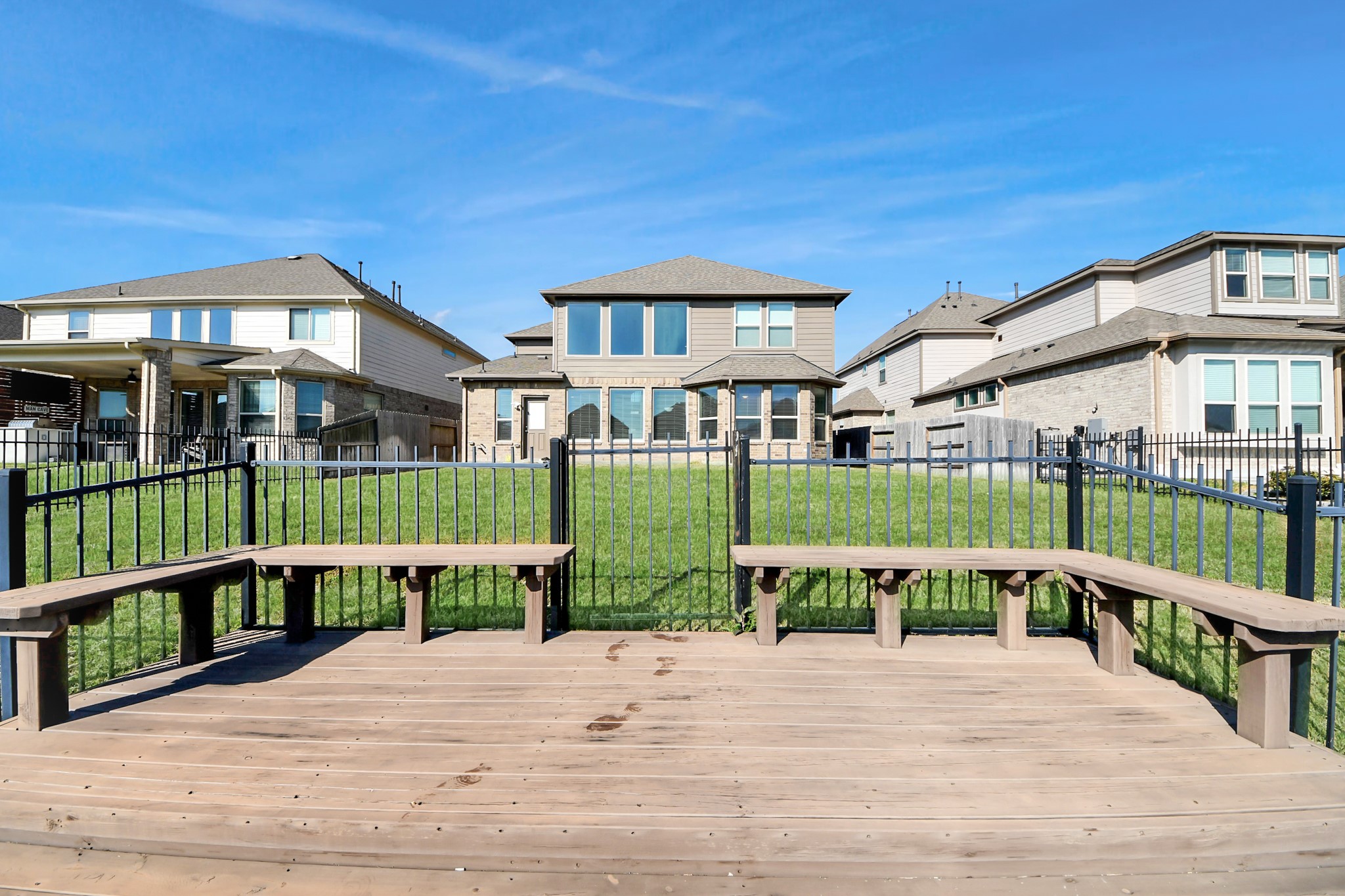 29482 Westhope Drive Property Photo 4