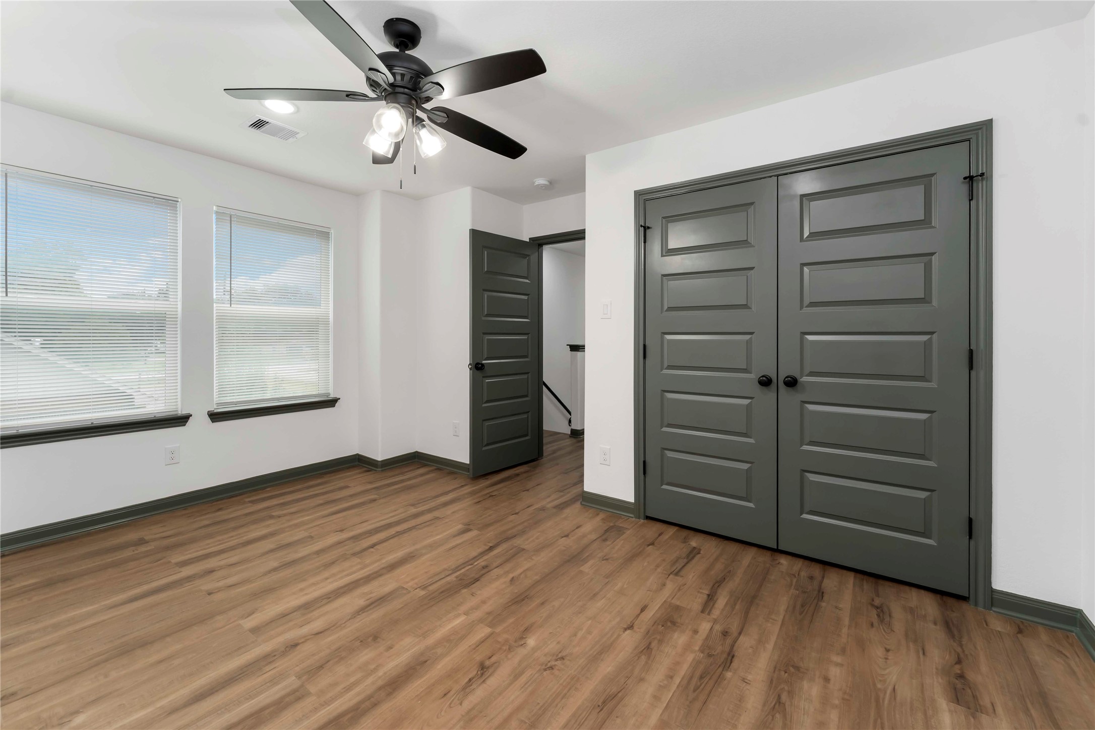7987 Chateau Street D Property Photo 26