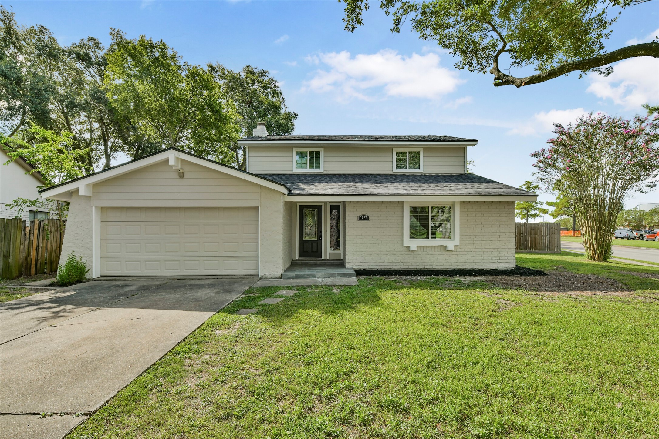 3727 Thursa Lane Property Photo 1