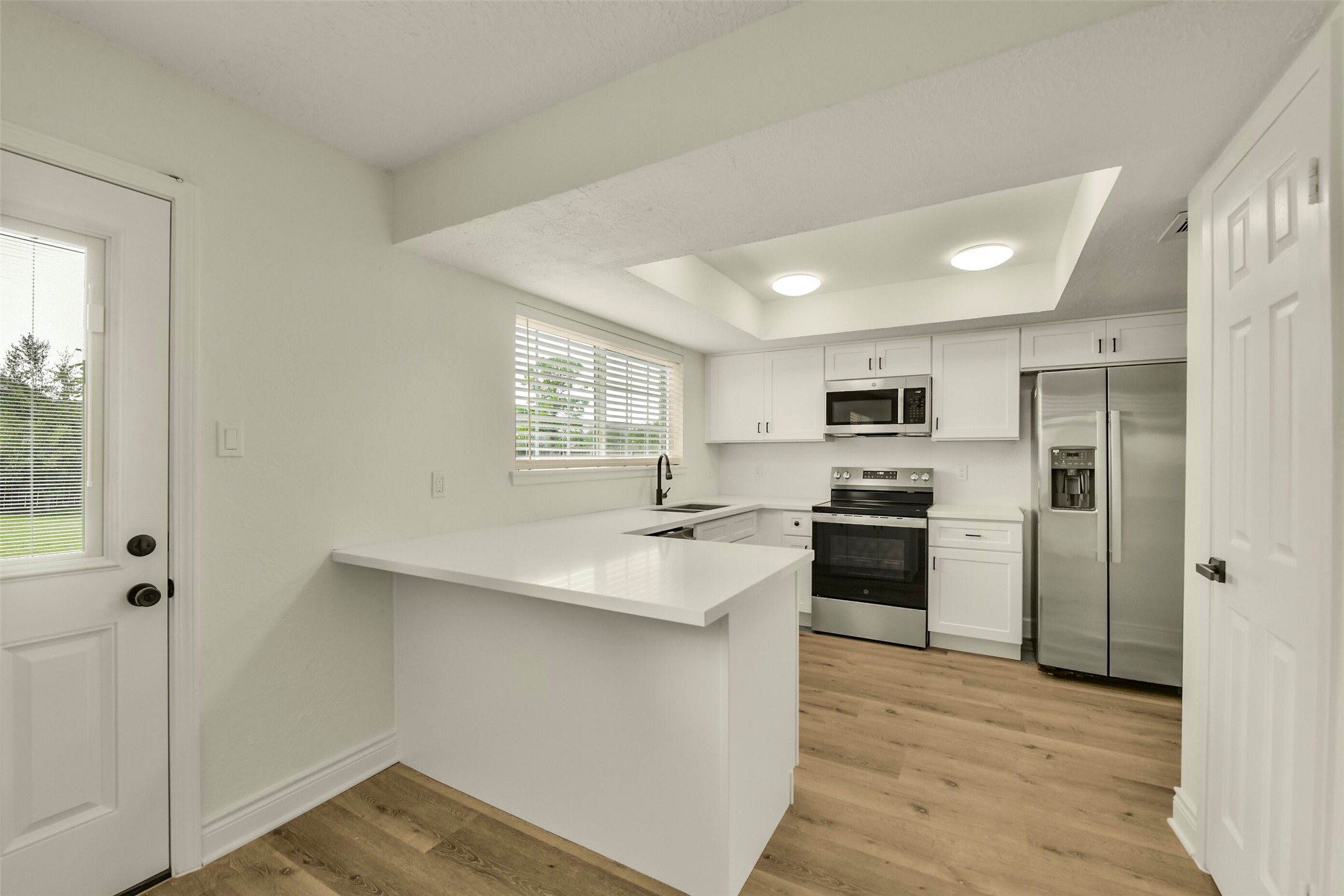 3727 Thursa Lane Property Photo 8