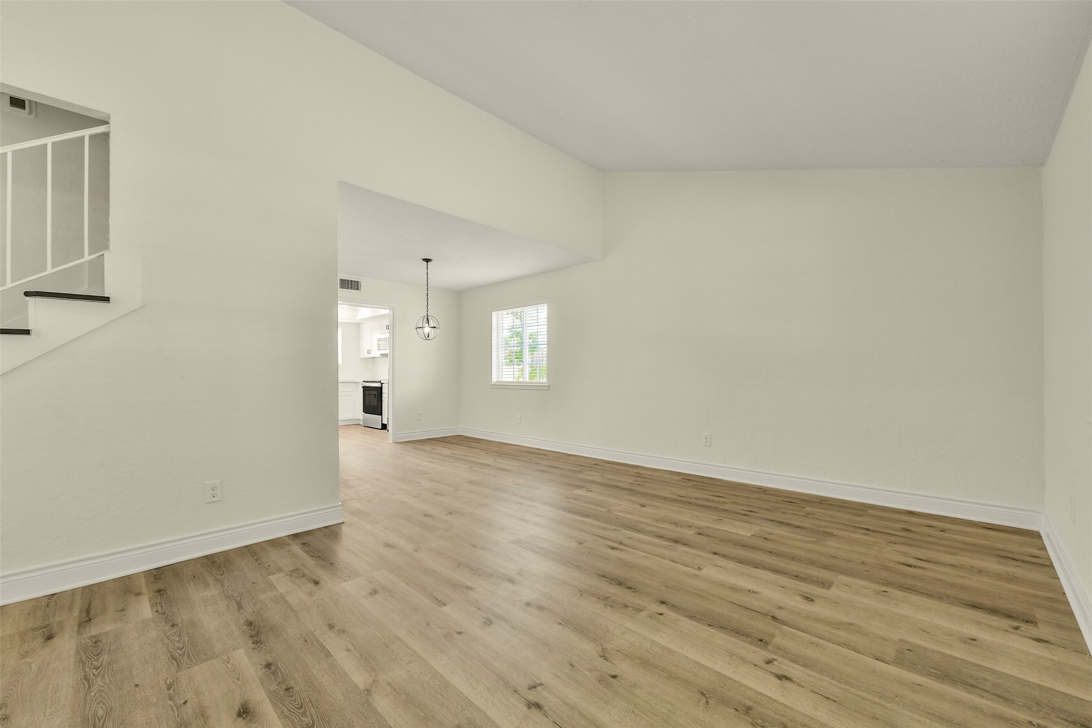 3727 Thursa Lane Property Photo 10