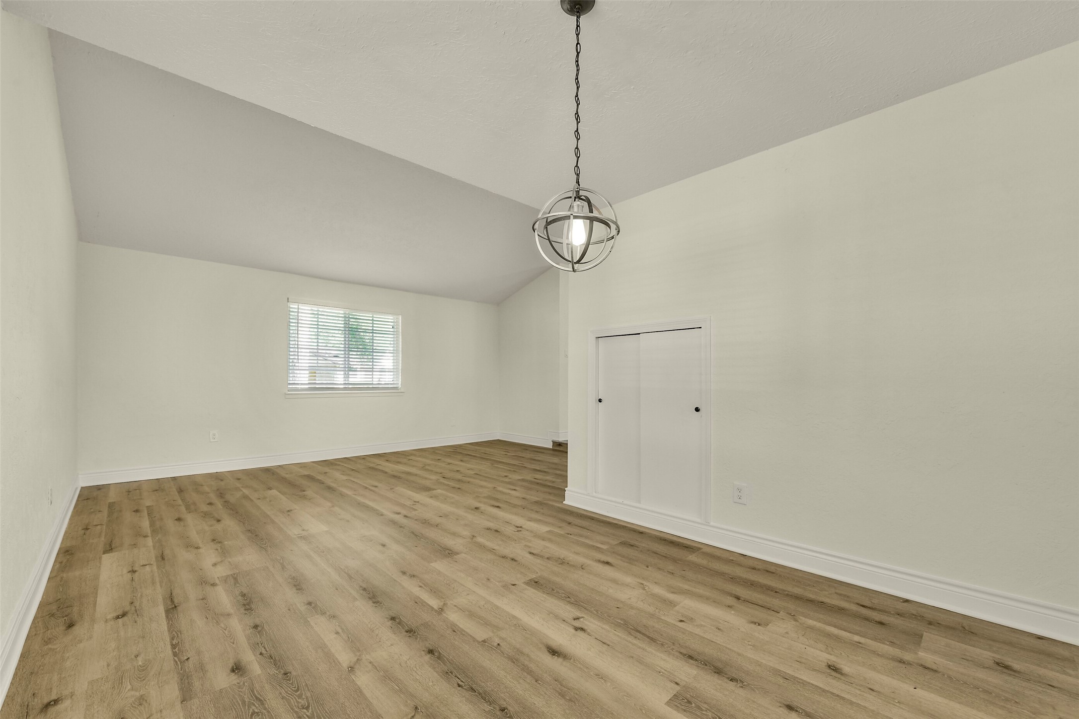 3727 Thursa Lane Property Photo 11