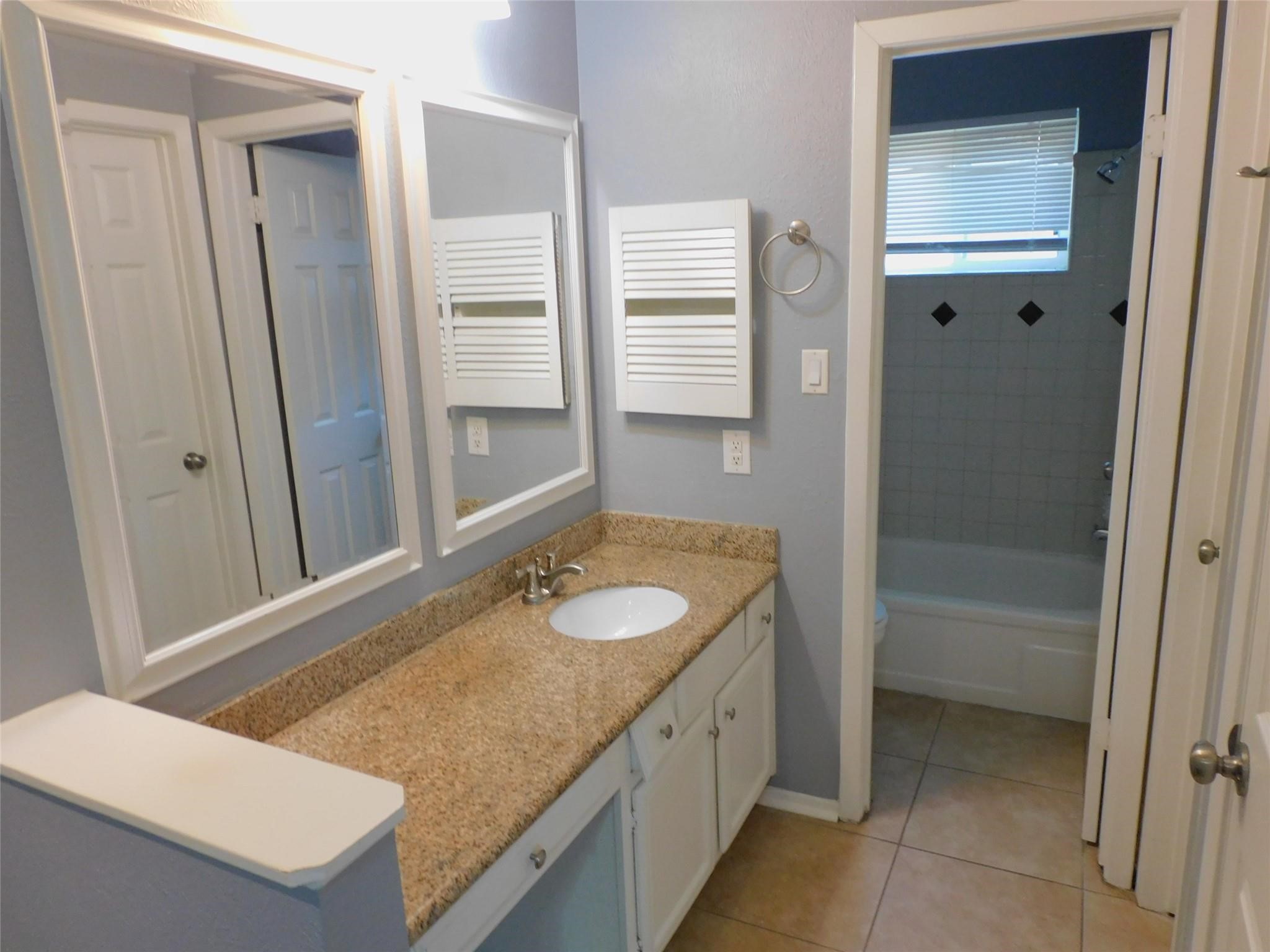 1338 Leadenhall Circle Property Photo 10