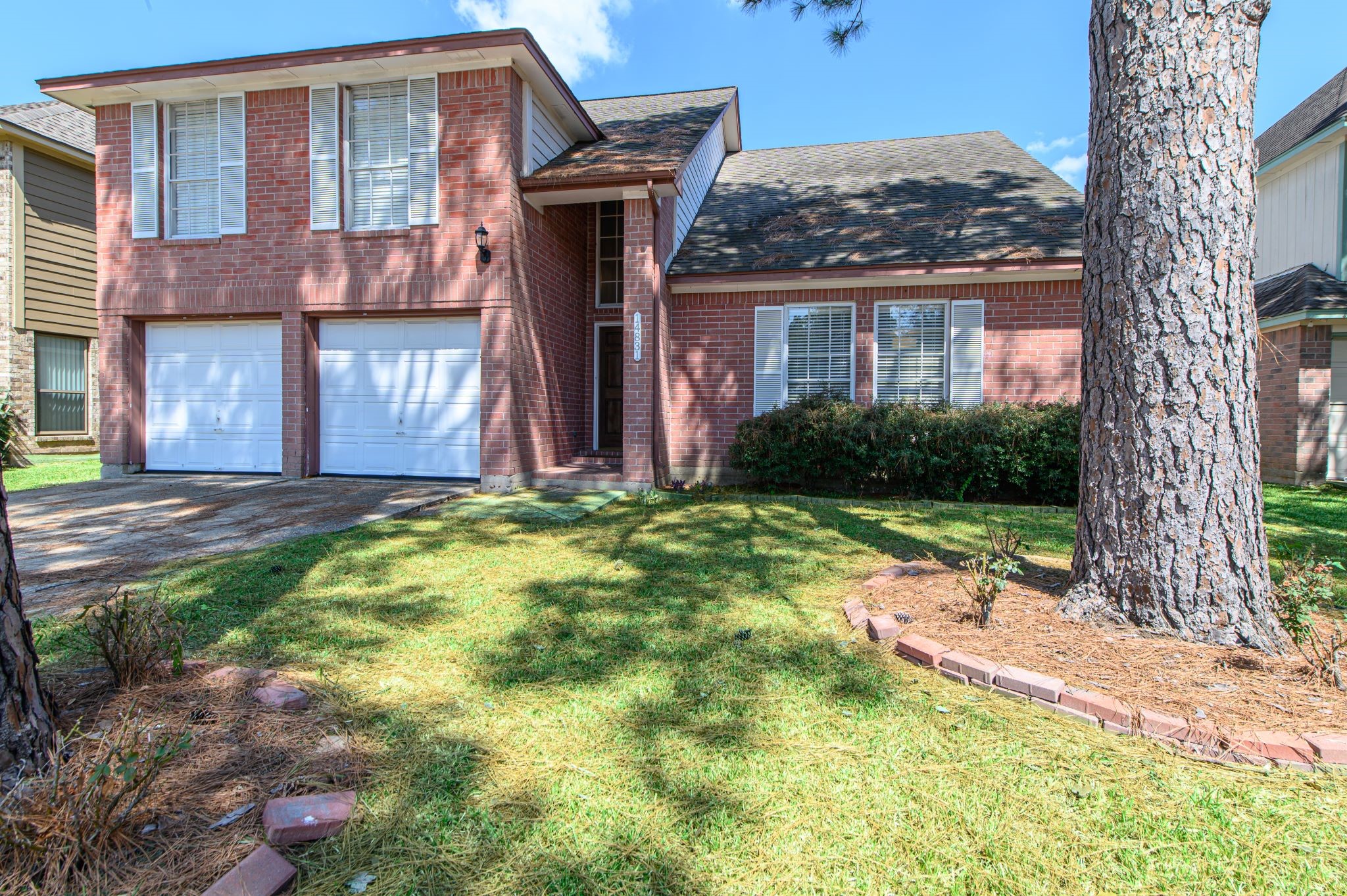 14831 Saint Cloud Drive Property Photo 2