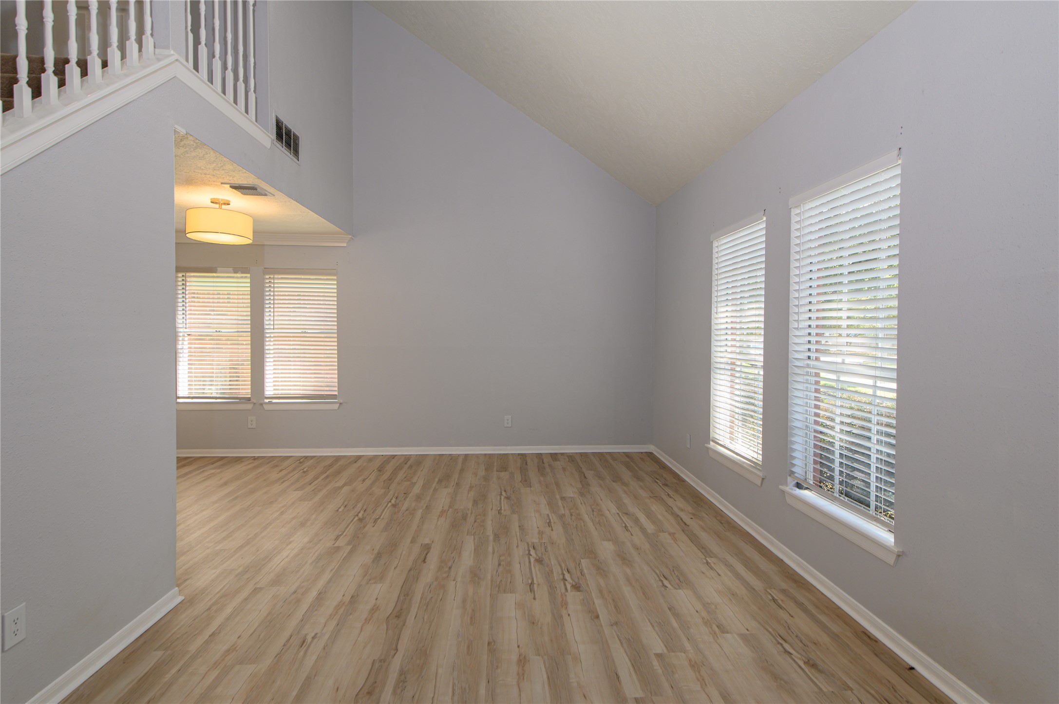 14831 Saint Cloud Drive Property Photo 3