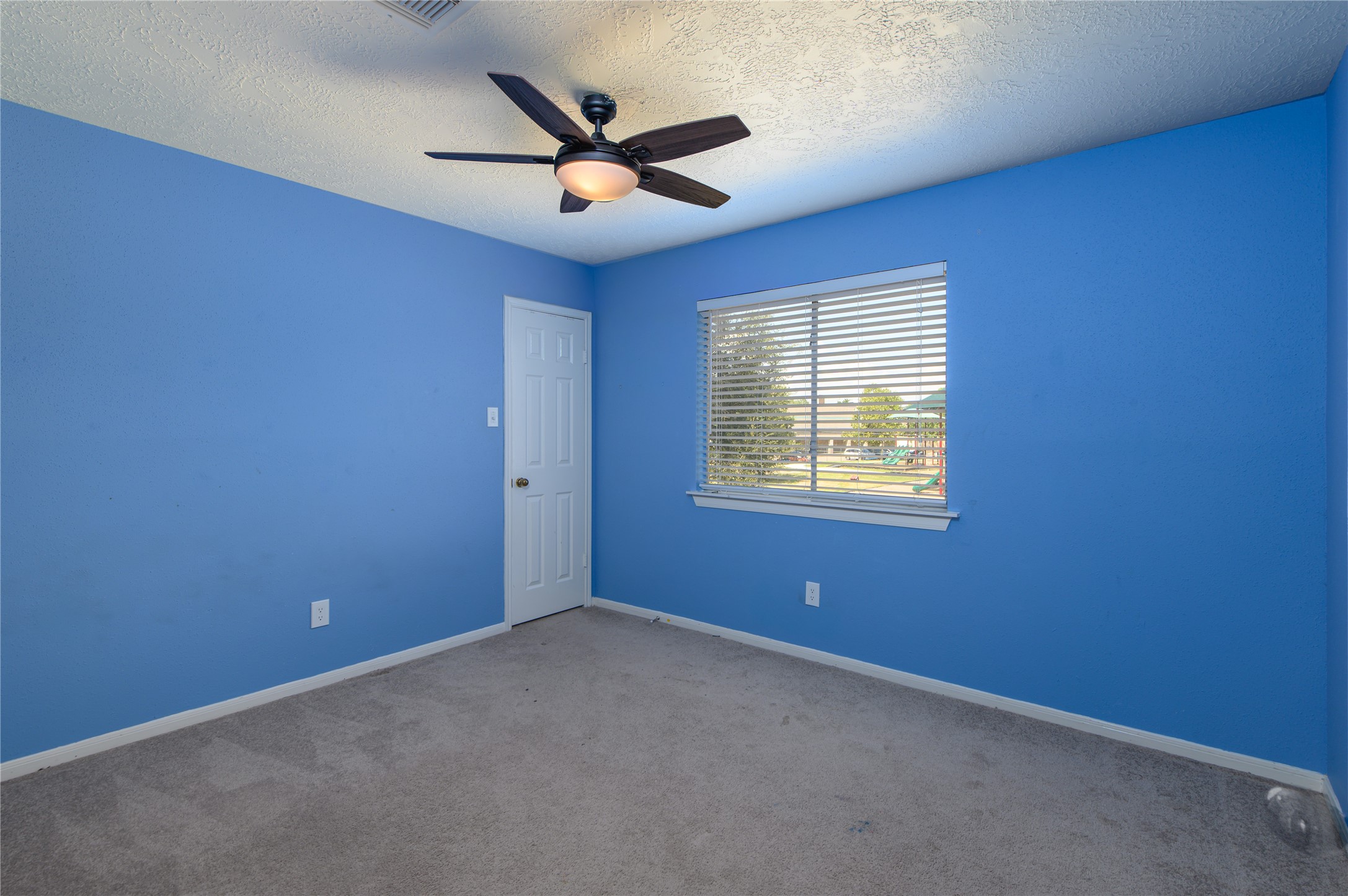 14831 Saint Cloud Drive Property Photo 13