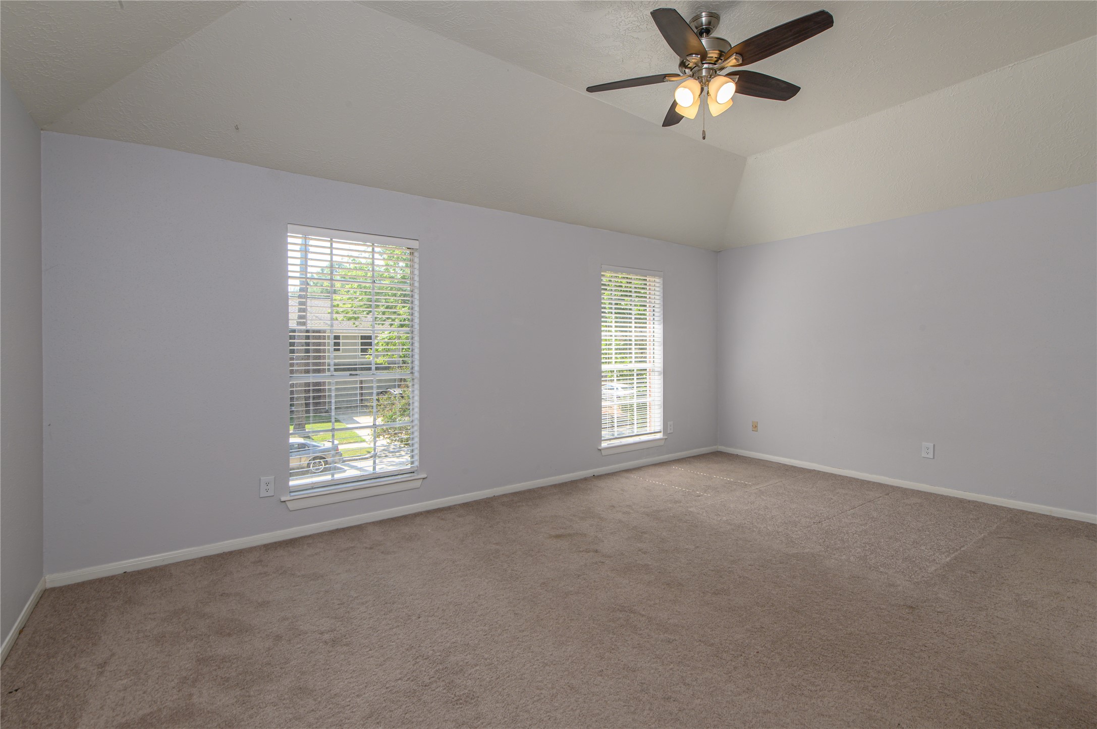 14831 Saint Cloud Drive Property Photo 14