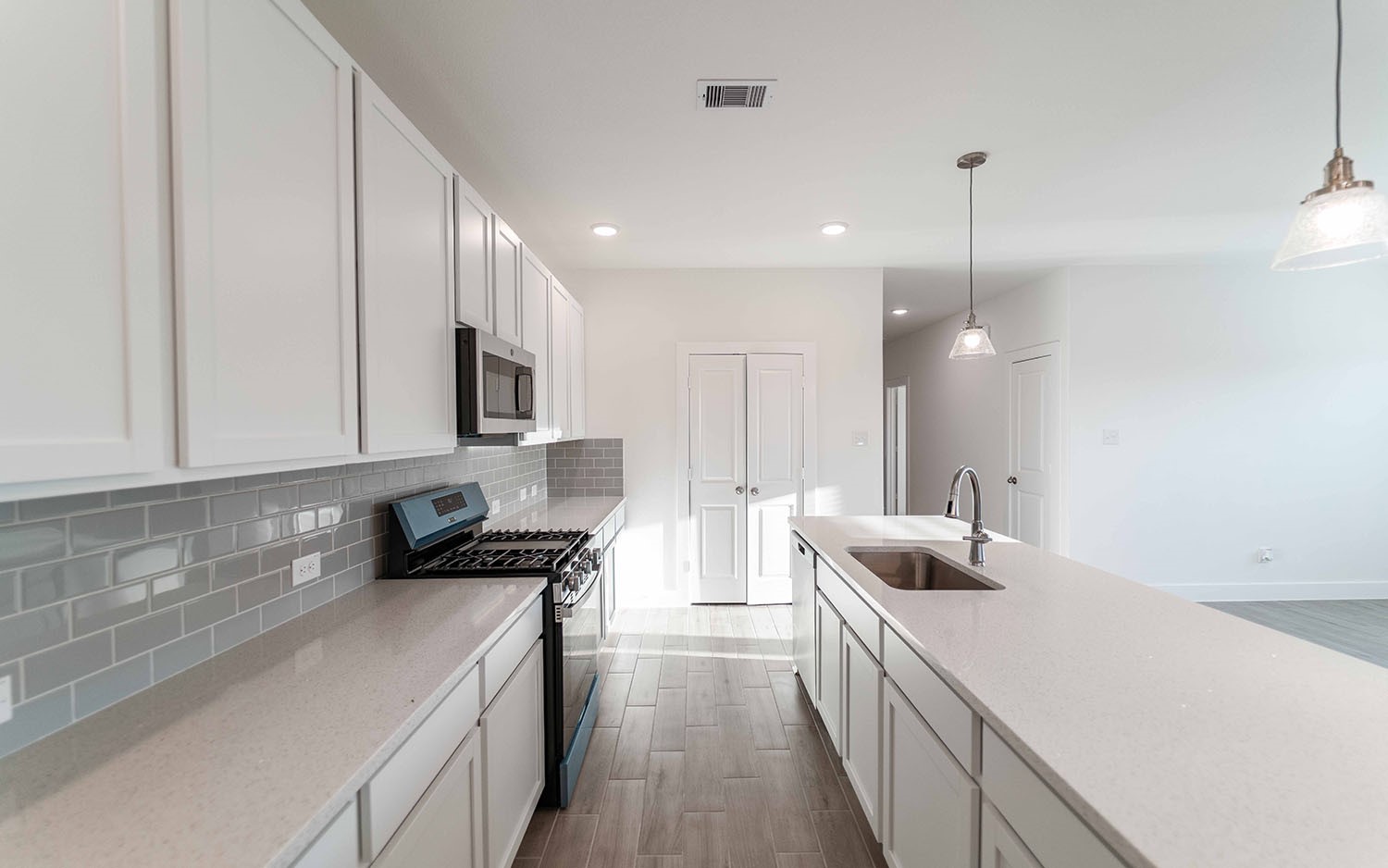 714 Stagecoach Drive Property Photo 6