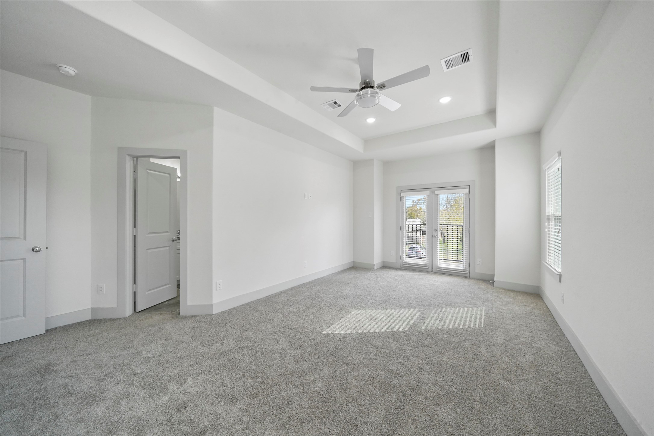 7242 Saint Augustine Street A Property Photo 12