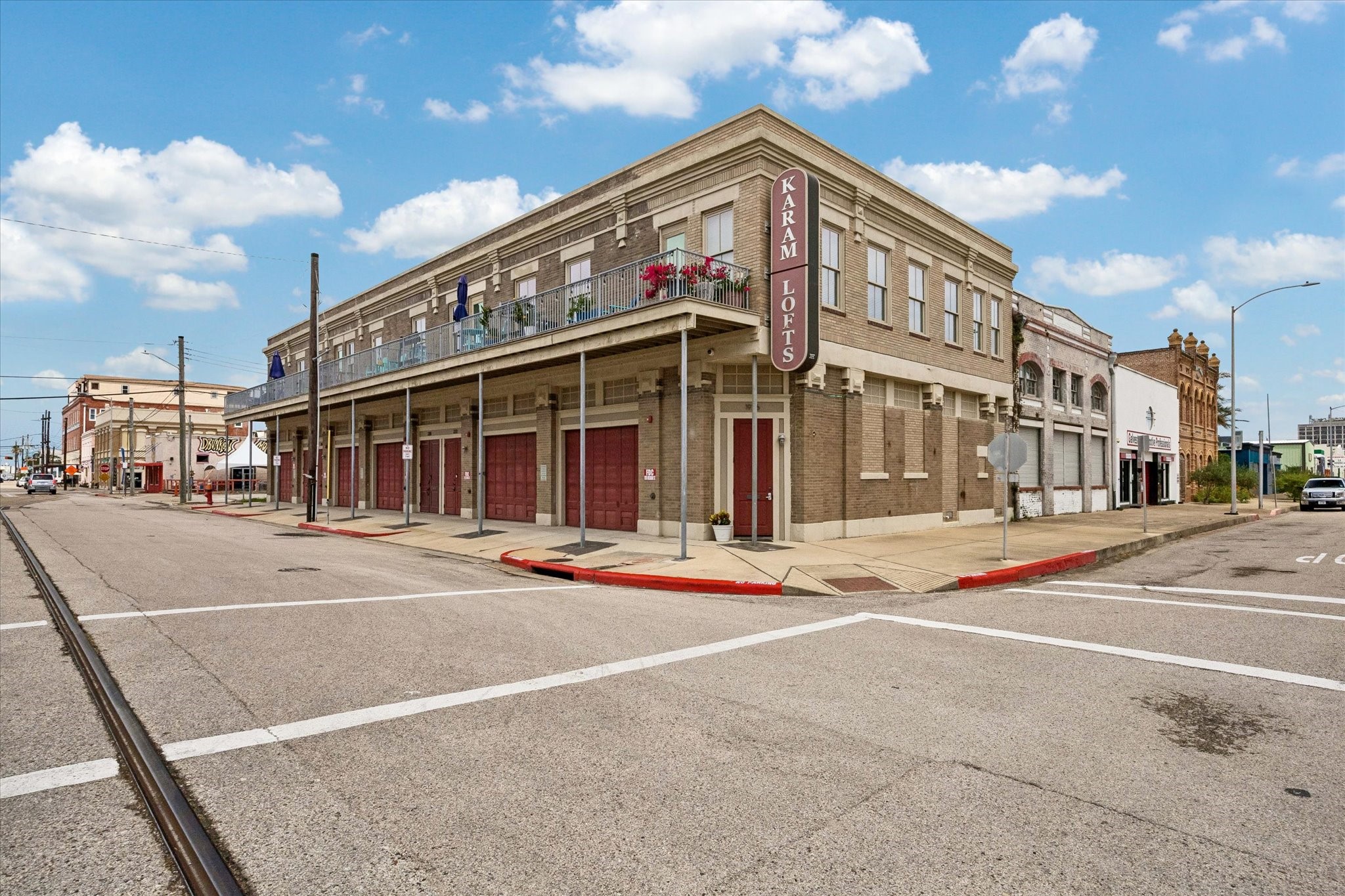 222 20th Street Property Photo 8