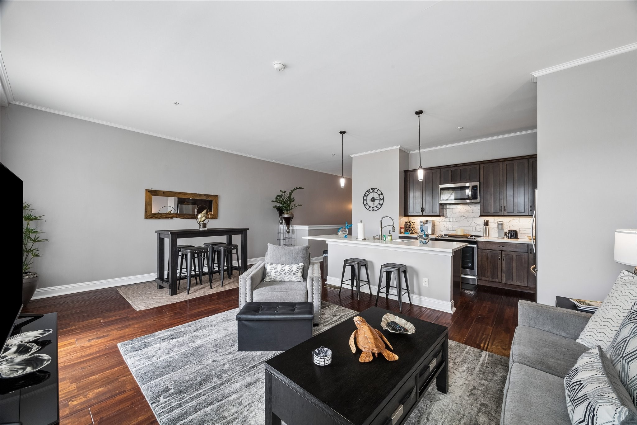 222 20th Street Property Photo 19