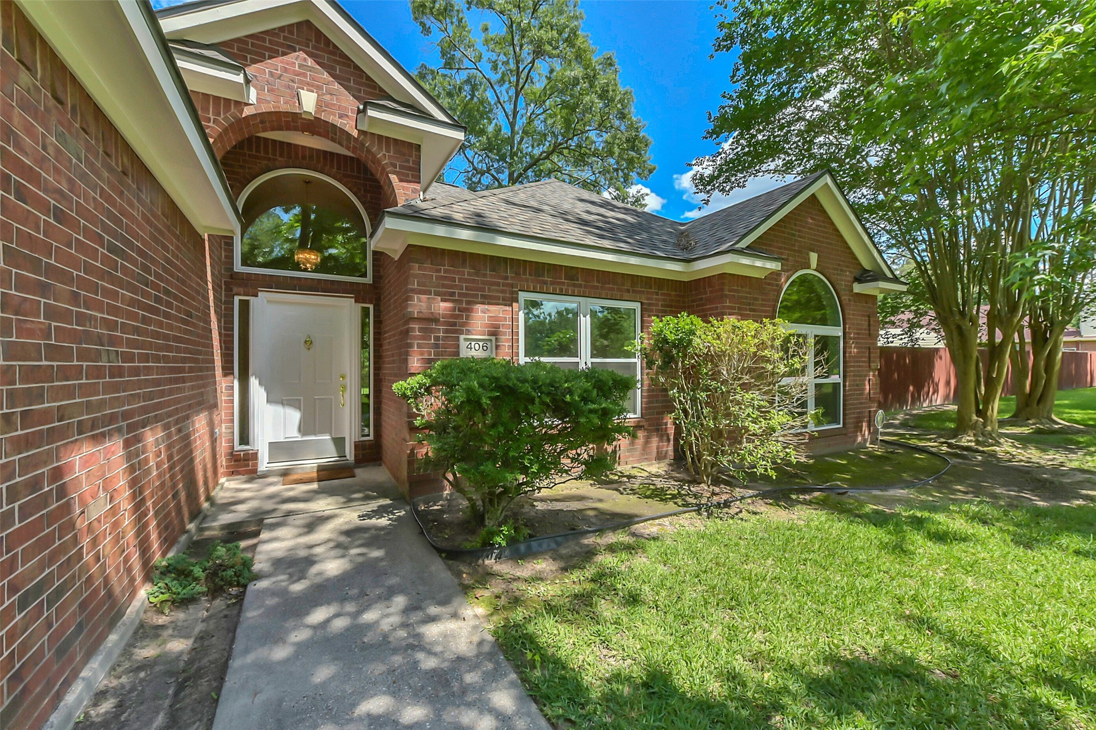 406 Caesars Circle Property Photo 4