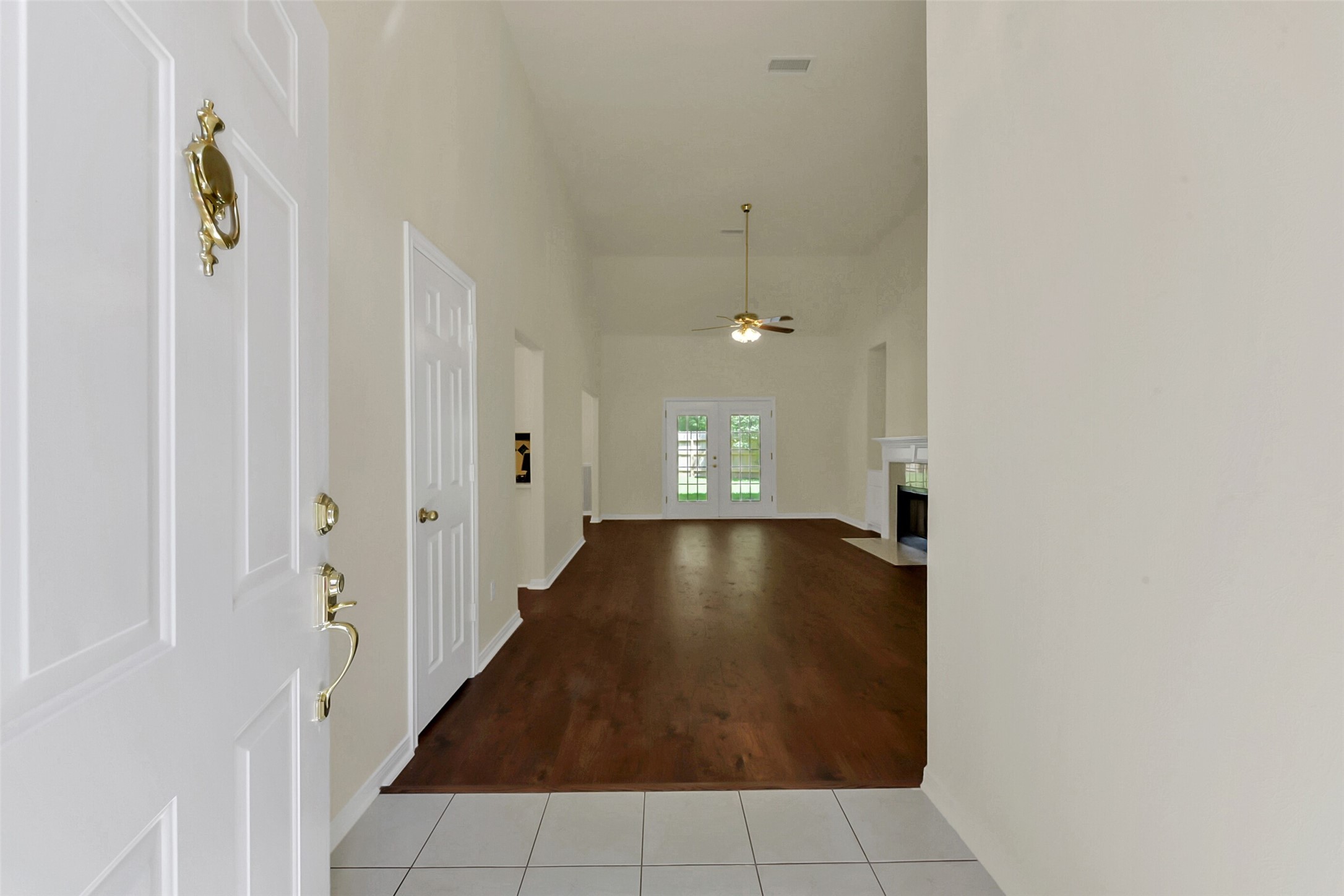 406 Caesars Circle Property Photo 5