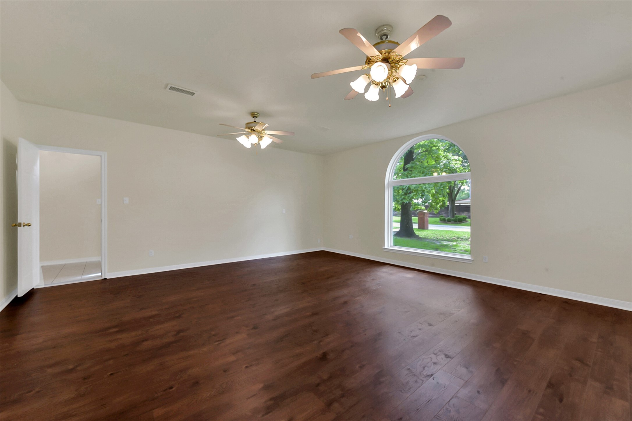 406 Caesars Circle Property Photo 12