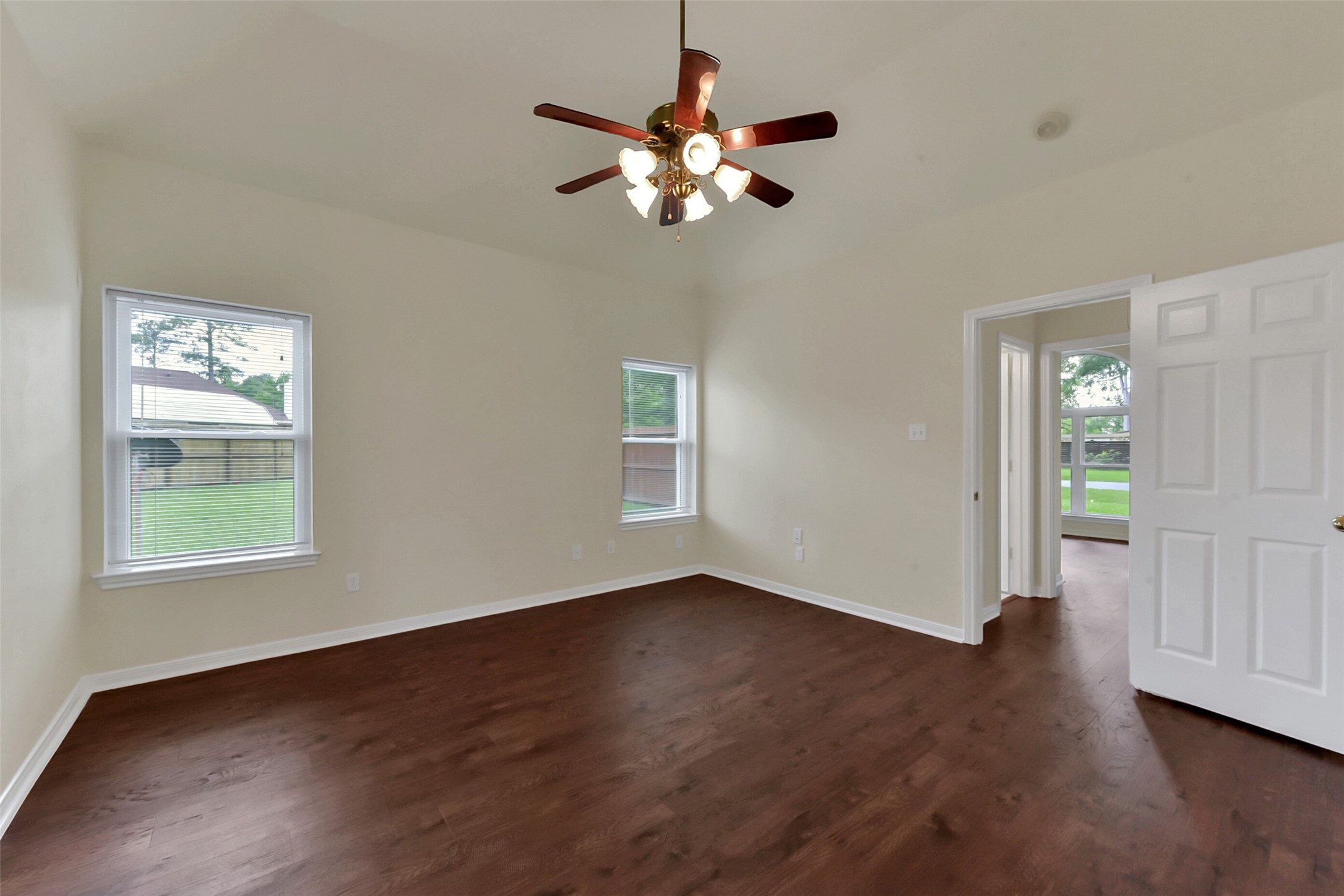 406 Caesars Circle Property Photo 24