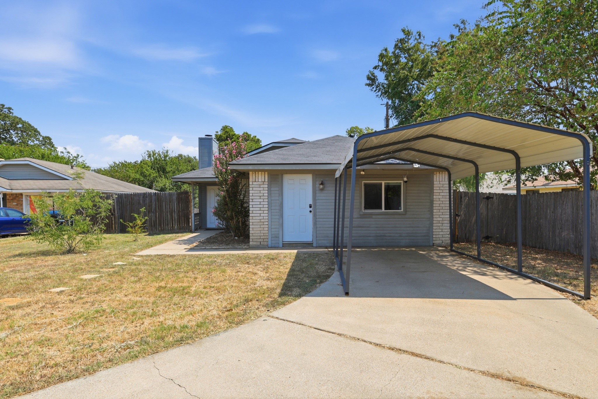 3113 Larkspur Circle Property Photo 2