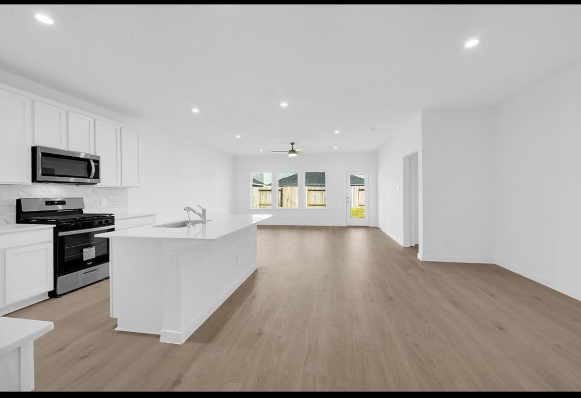 31827 Kellan Grove Court Property Photo 1