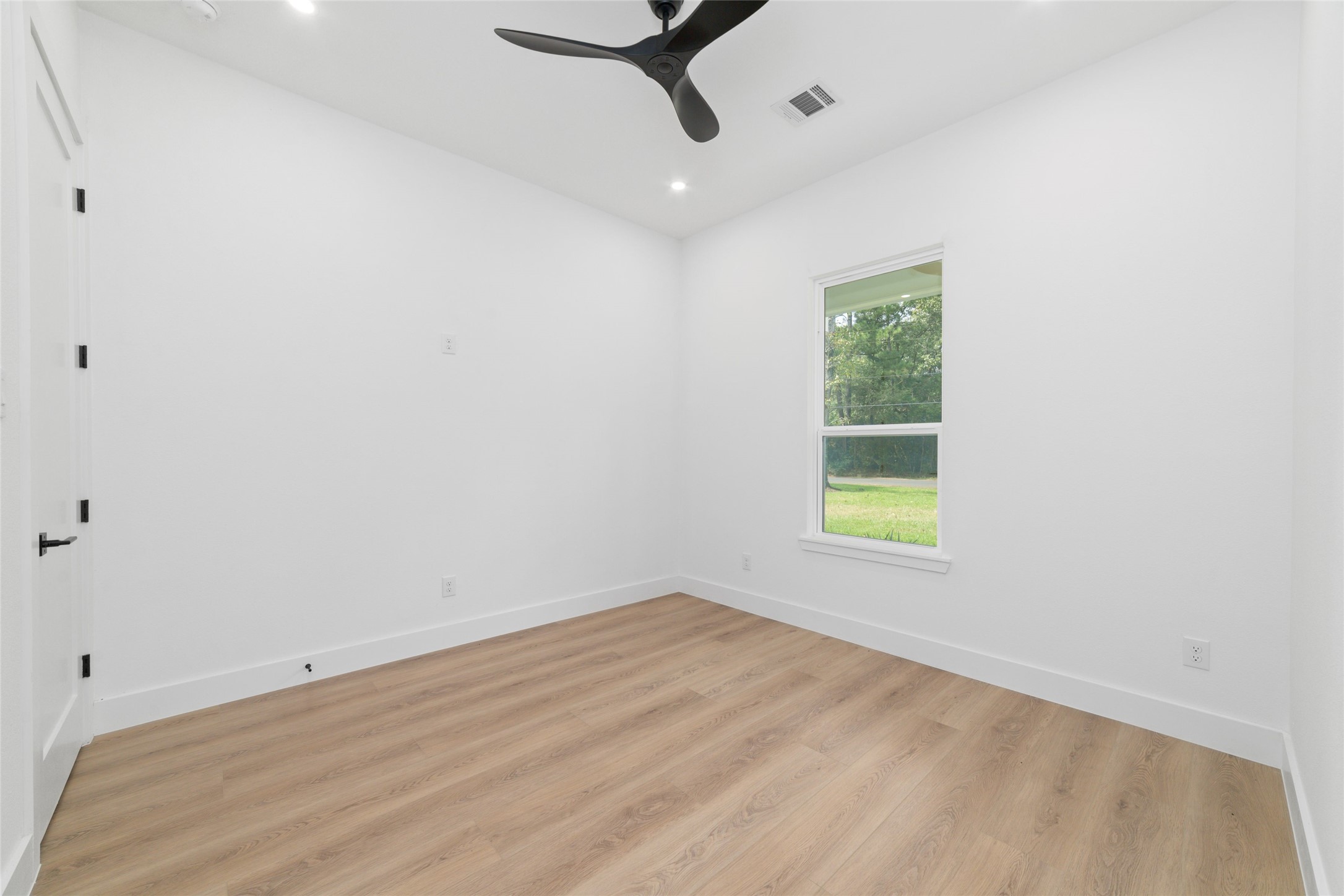 17039 E Hollyhill Dr Property Photo 29