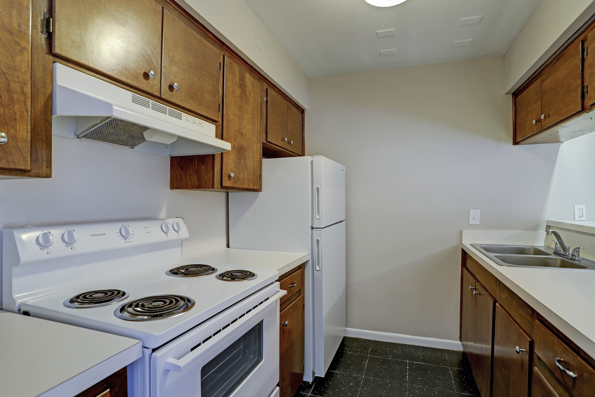 229 Westmoreland Street 3 Property Photo 4