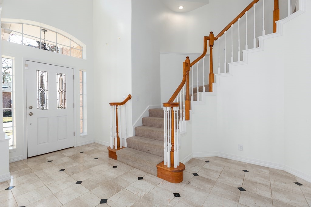 501 Crown Colony Drive Property Photo 21