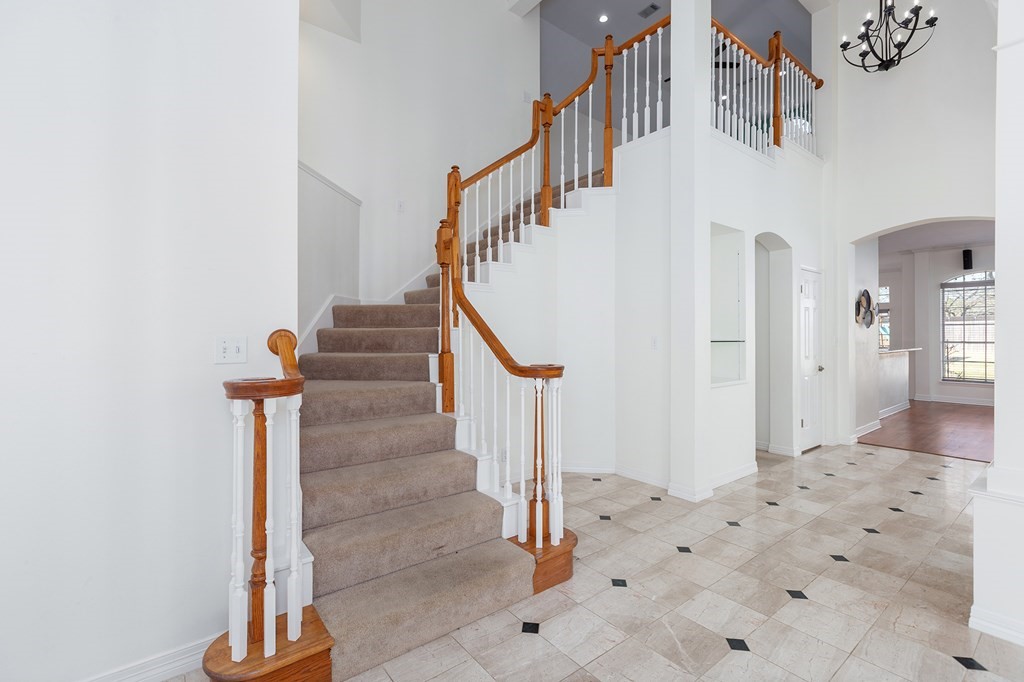 501 Crown Colony Drive Property Photo 30