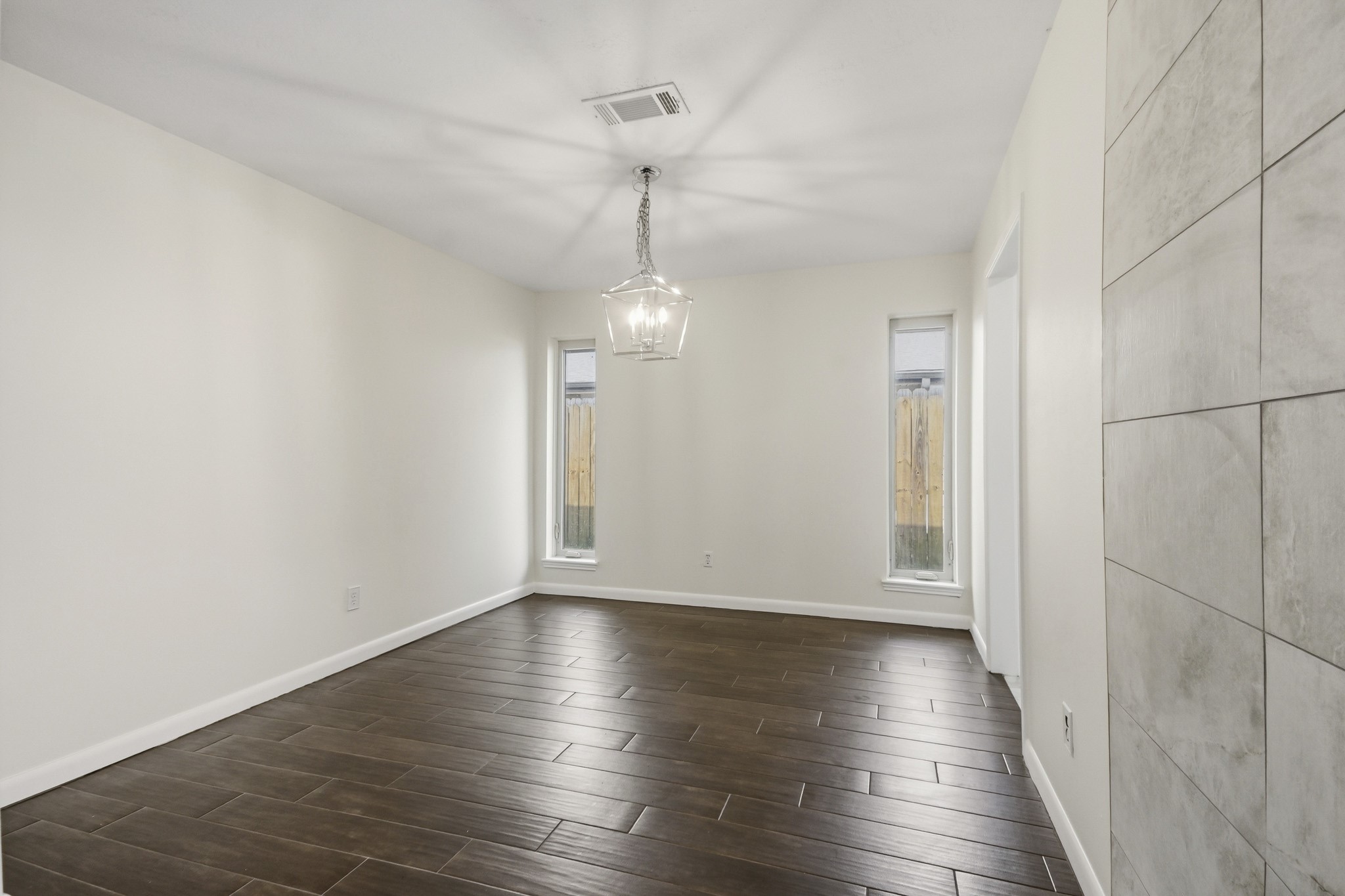 830 Seacliff Drive Property Photo 4