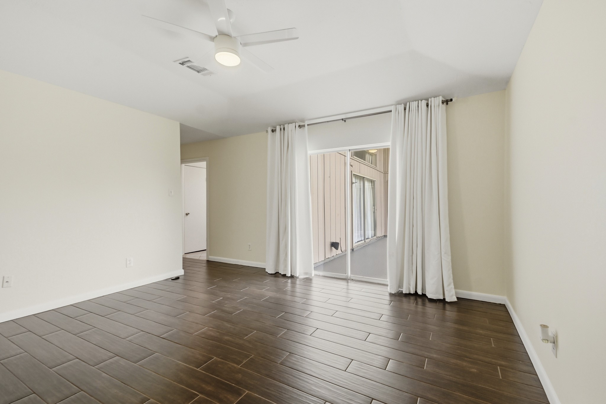 830 Seacliff Drive Property Photo 14