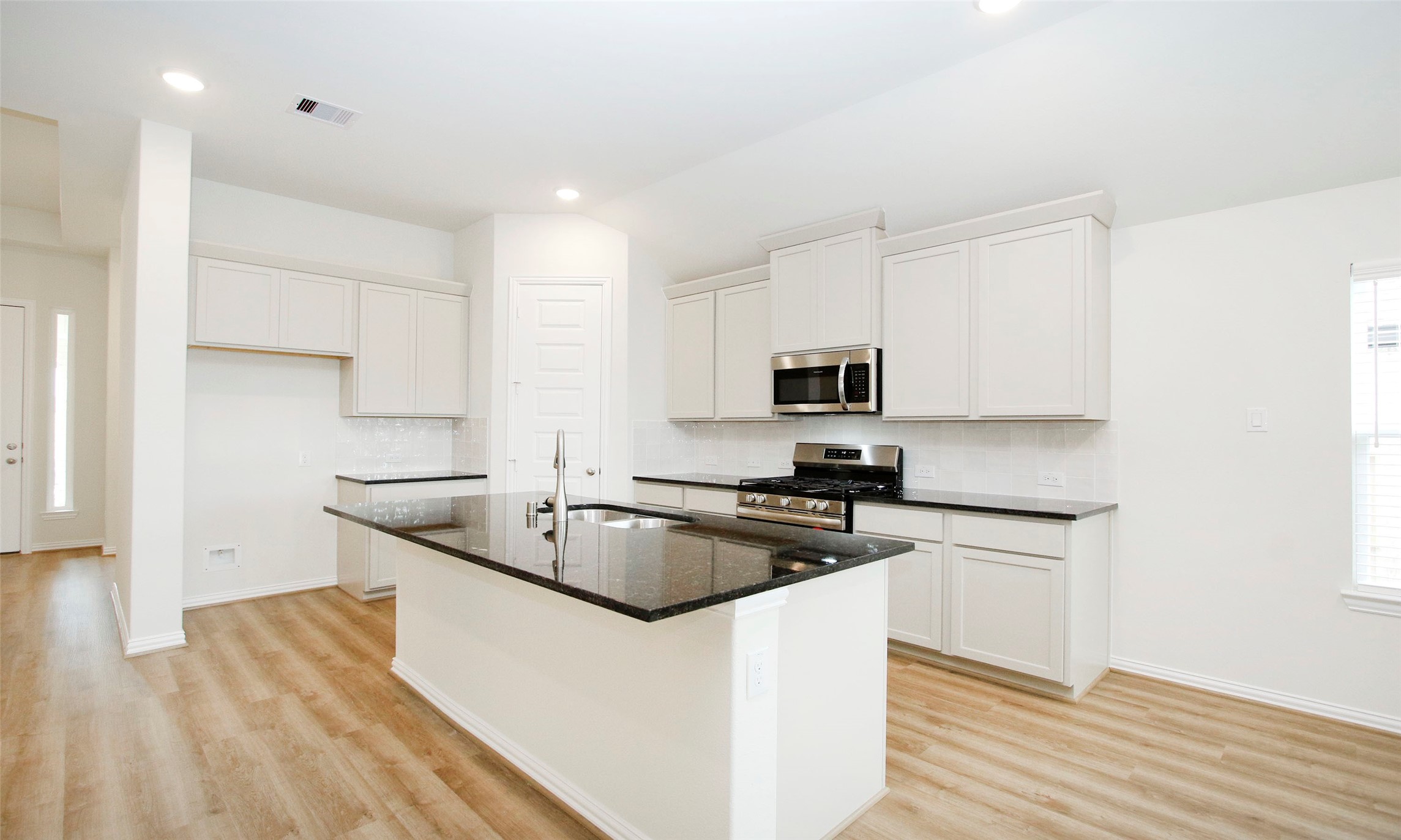 32307 Magnolia Glen Lane Property Photo 10
