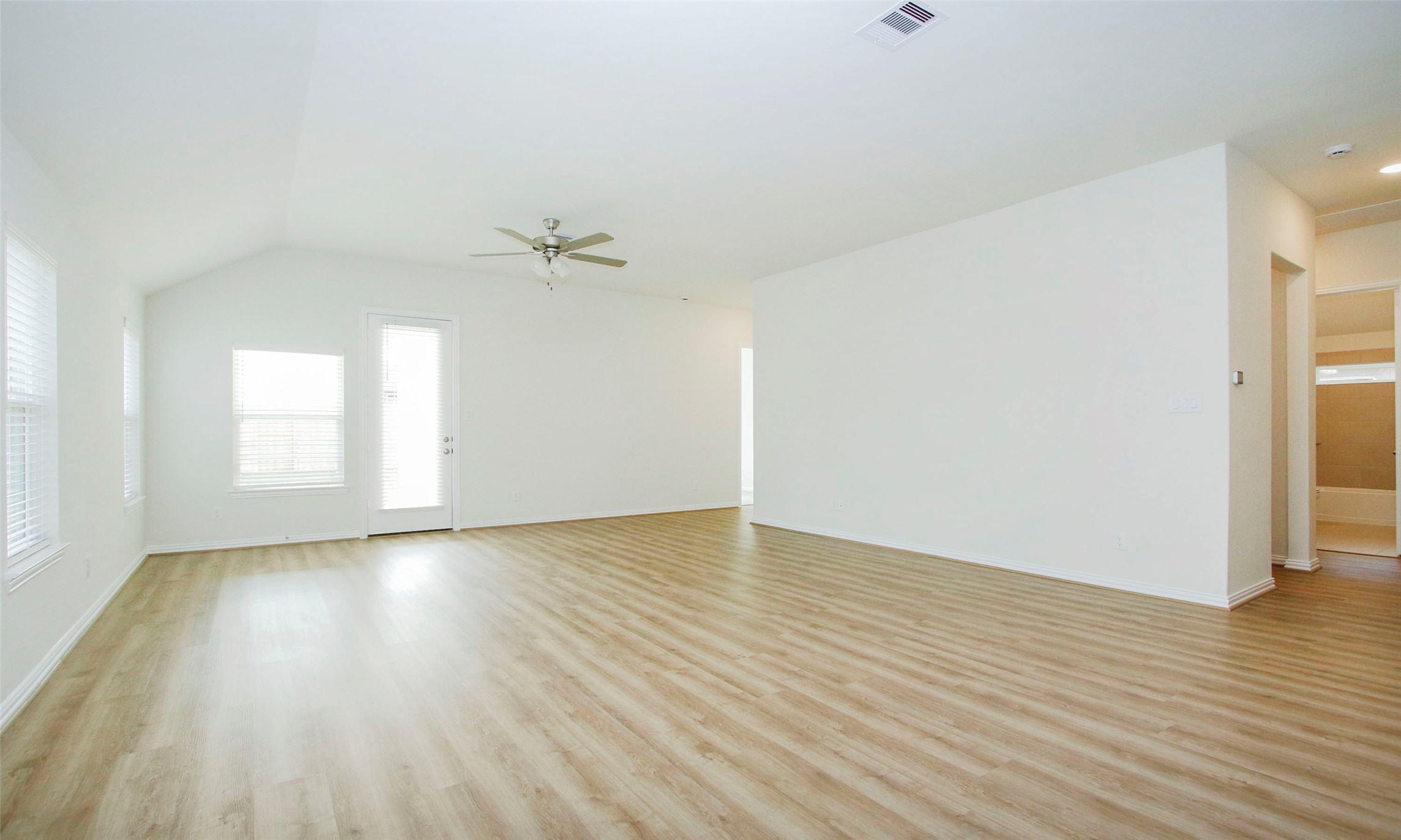 32307 Magnolia Glen Lane Property Photo 12