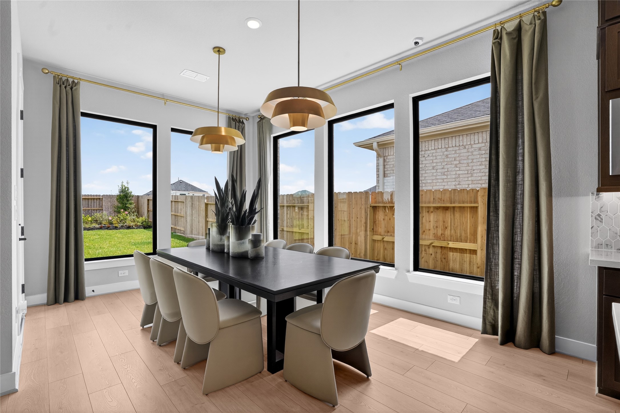 21815 Clover Thistle Court Property Photo 8