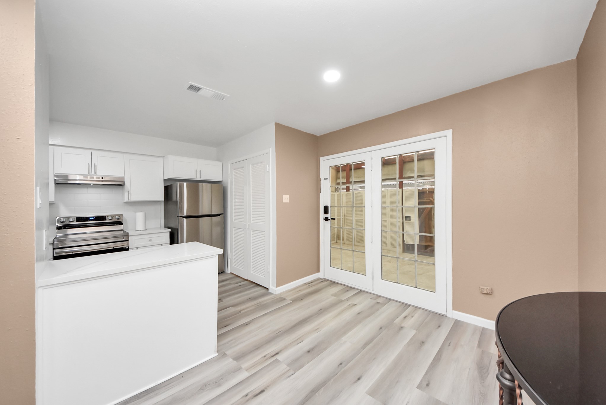 6710 Biggs Court Property Photo 14