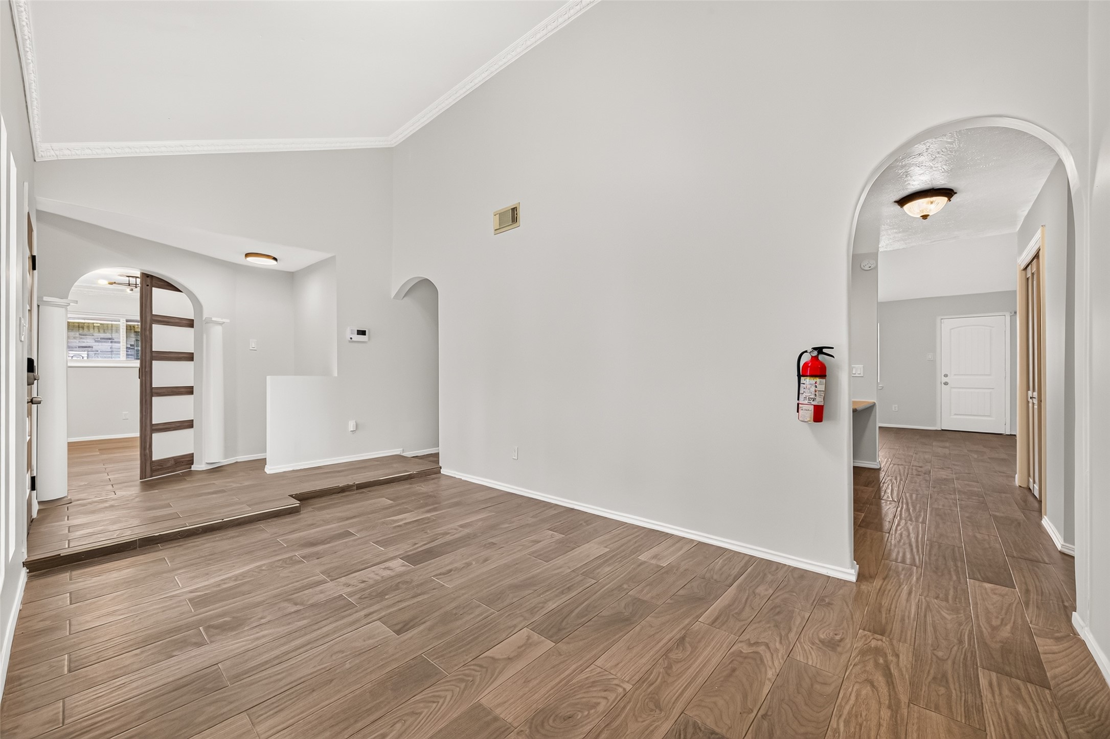 1002 Kenforest Drive Property Photo 16