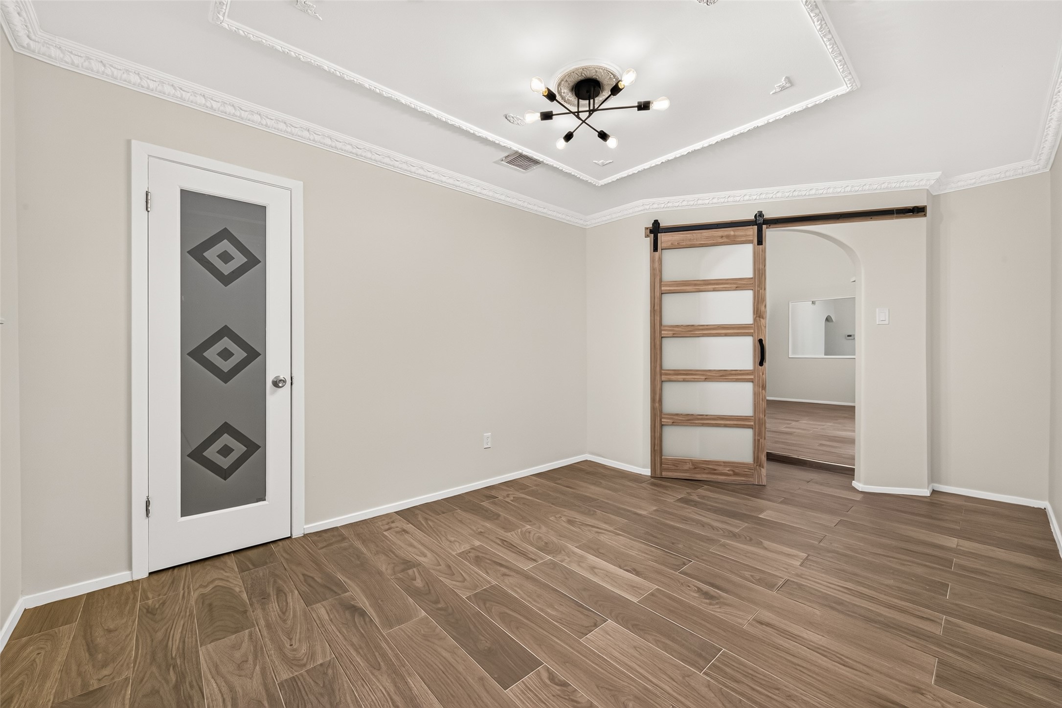 1002 Kenforest Drive Property Photo 18