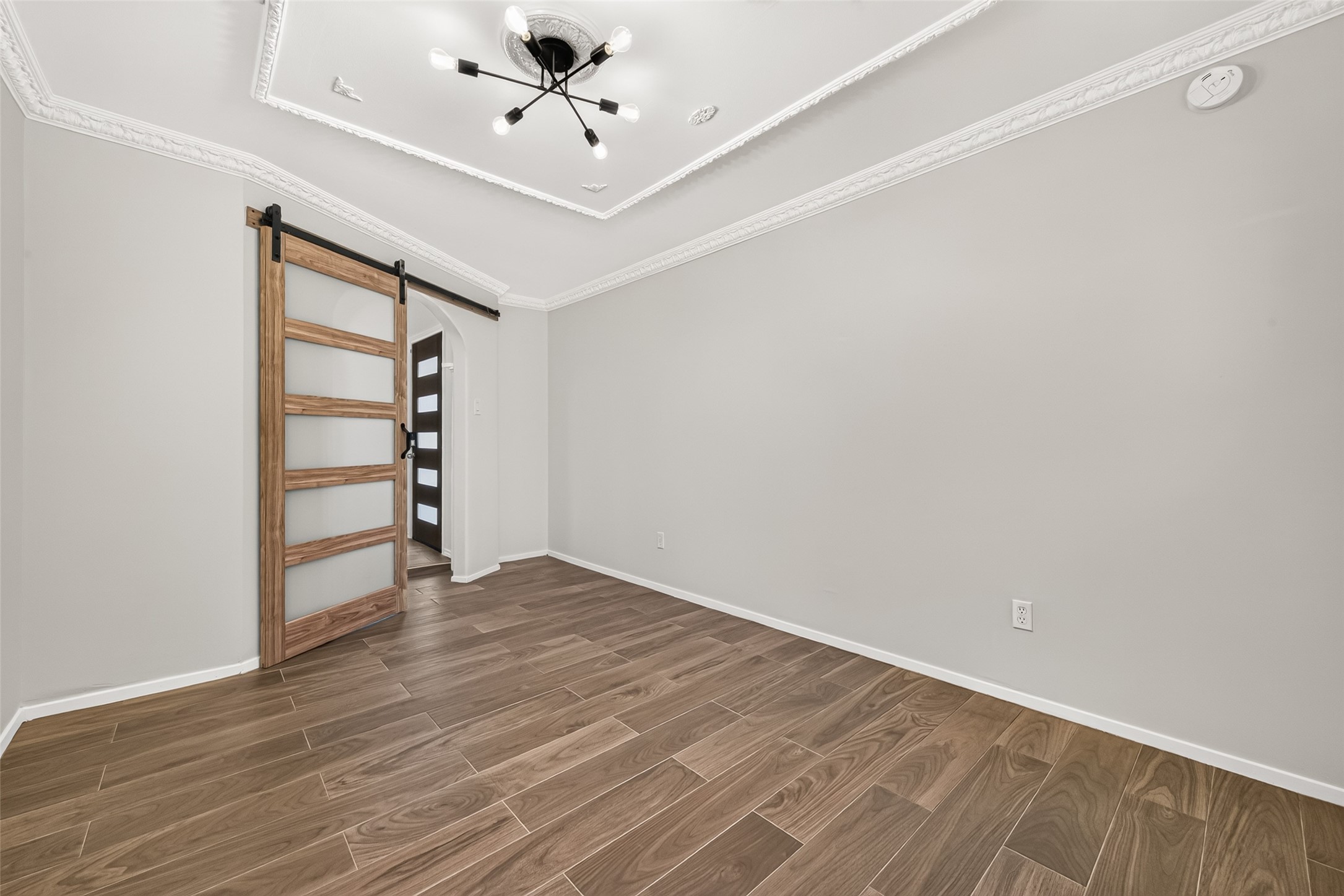 1002 Kenforest Drive Property Photo 19