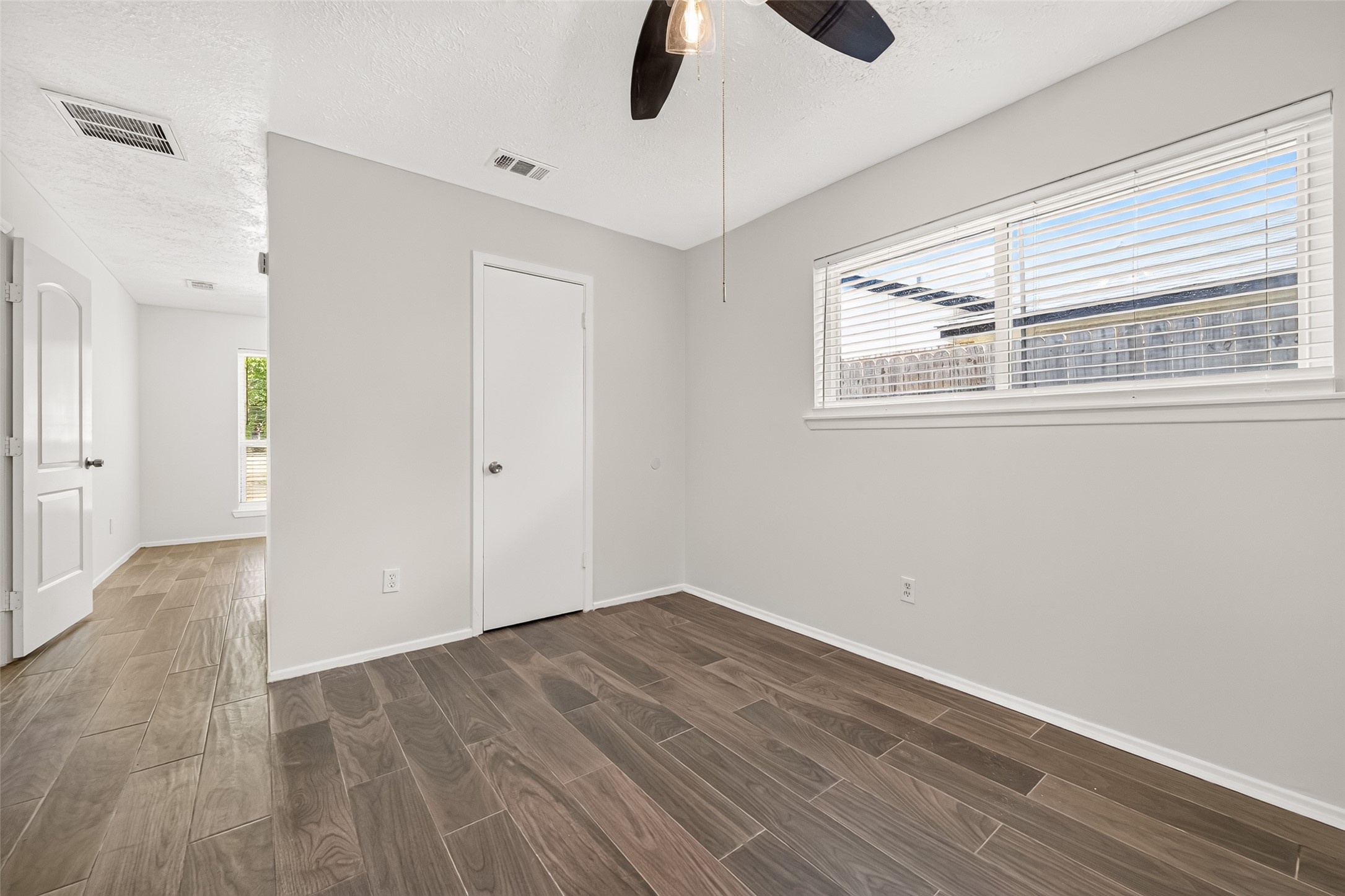 1002 Kenforest Drive Property Photo 32
