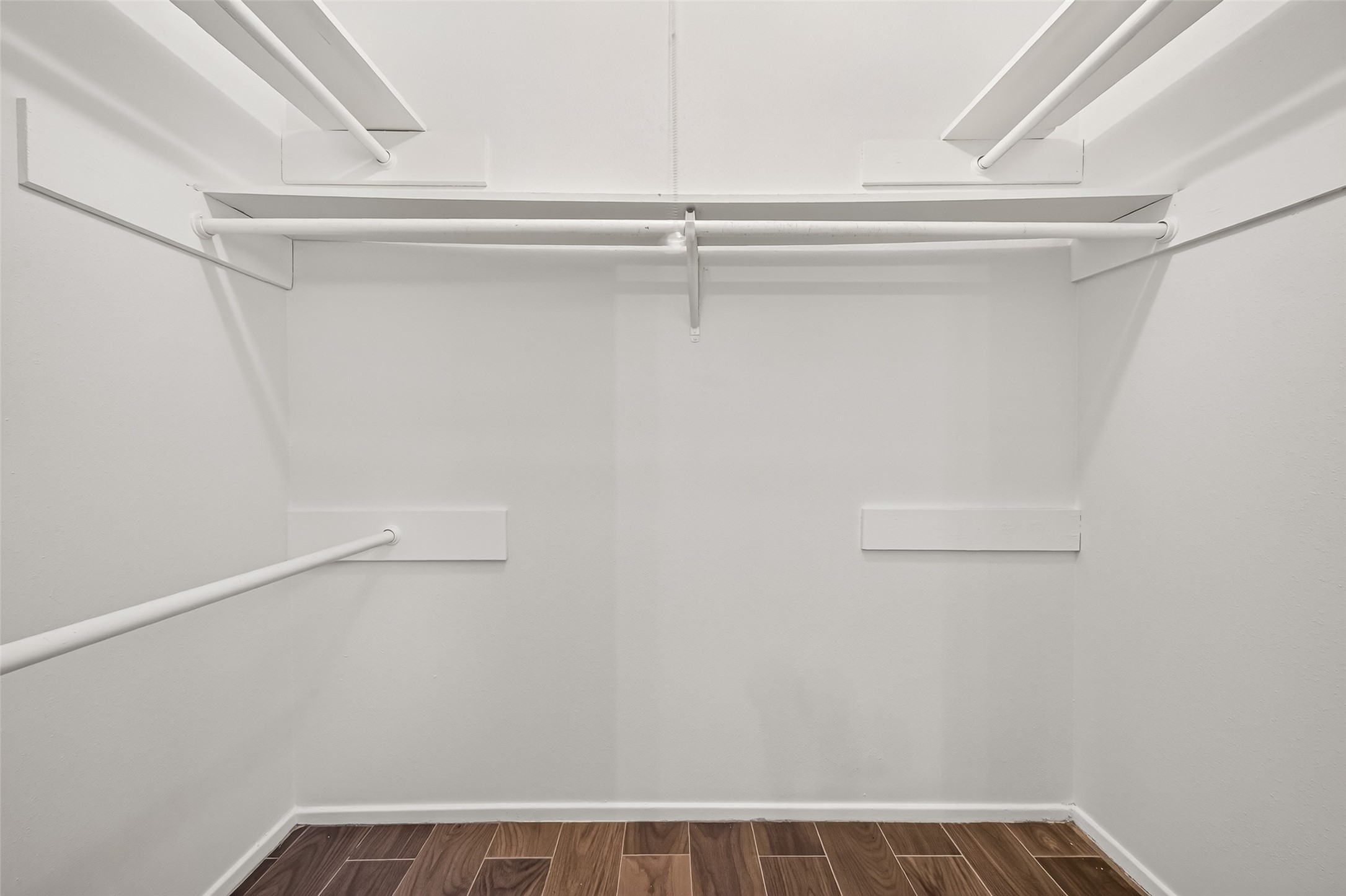 1002 Kenforest Drive Property Photo 35