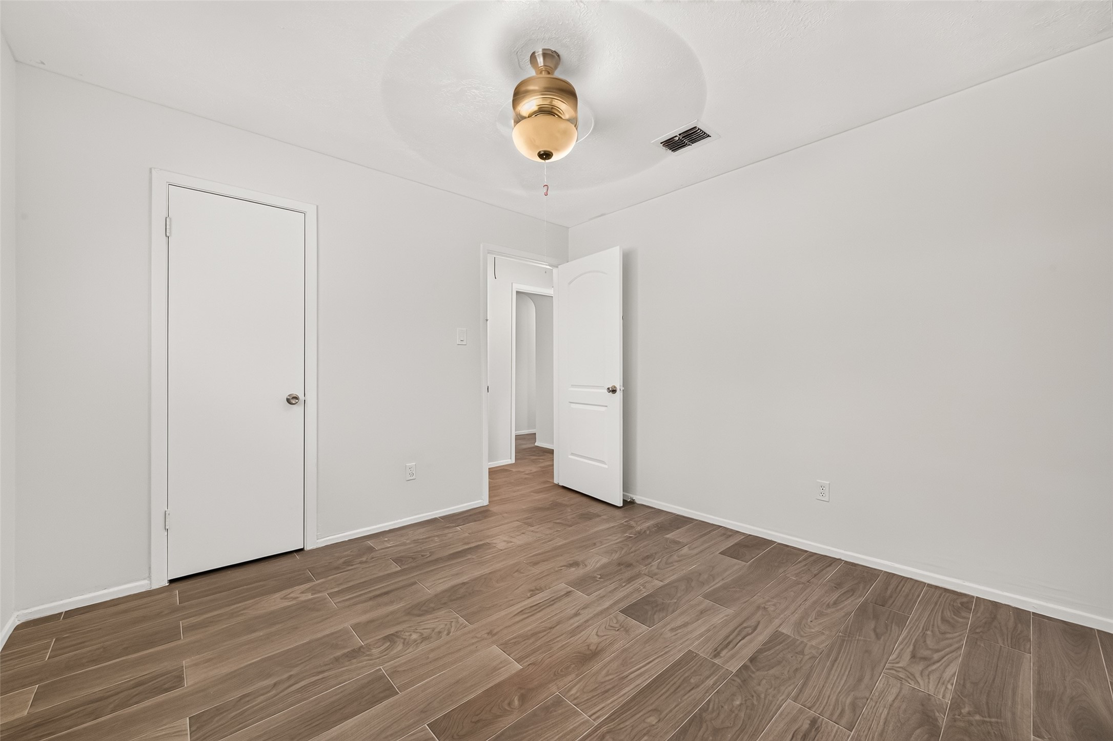 1002 Kenforest Drive Property Photo 37