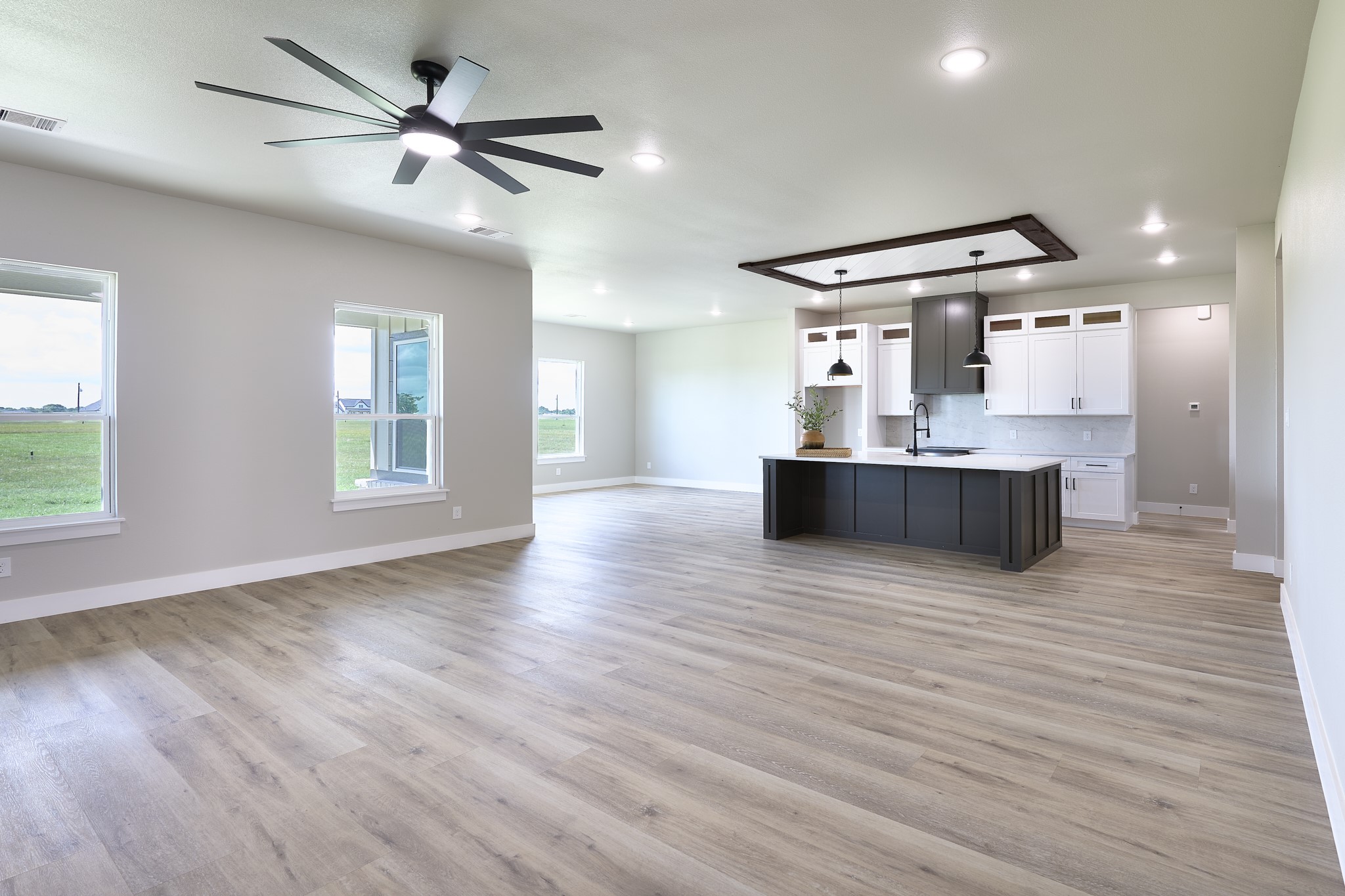 565 Longhorn Trail Property Photo 6