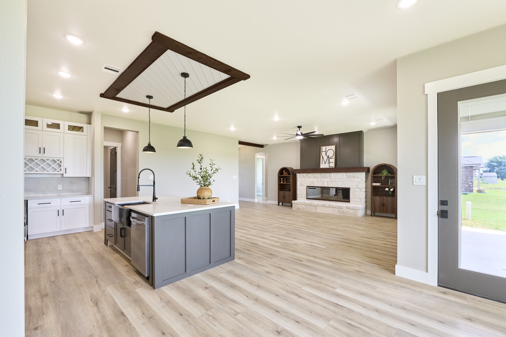 565 Longhorn Trail Property Photo 10