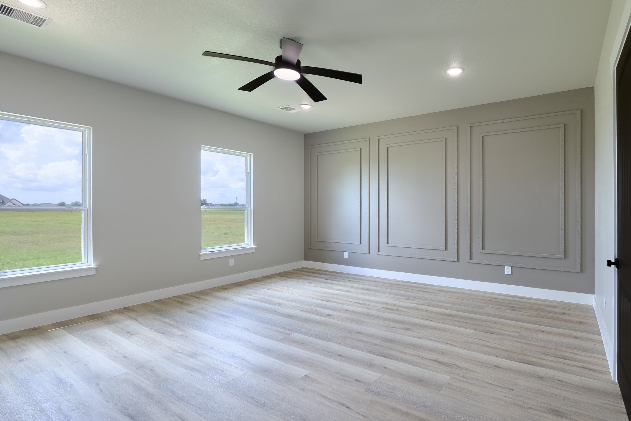 565 Longhorn Trail Property Photo 16