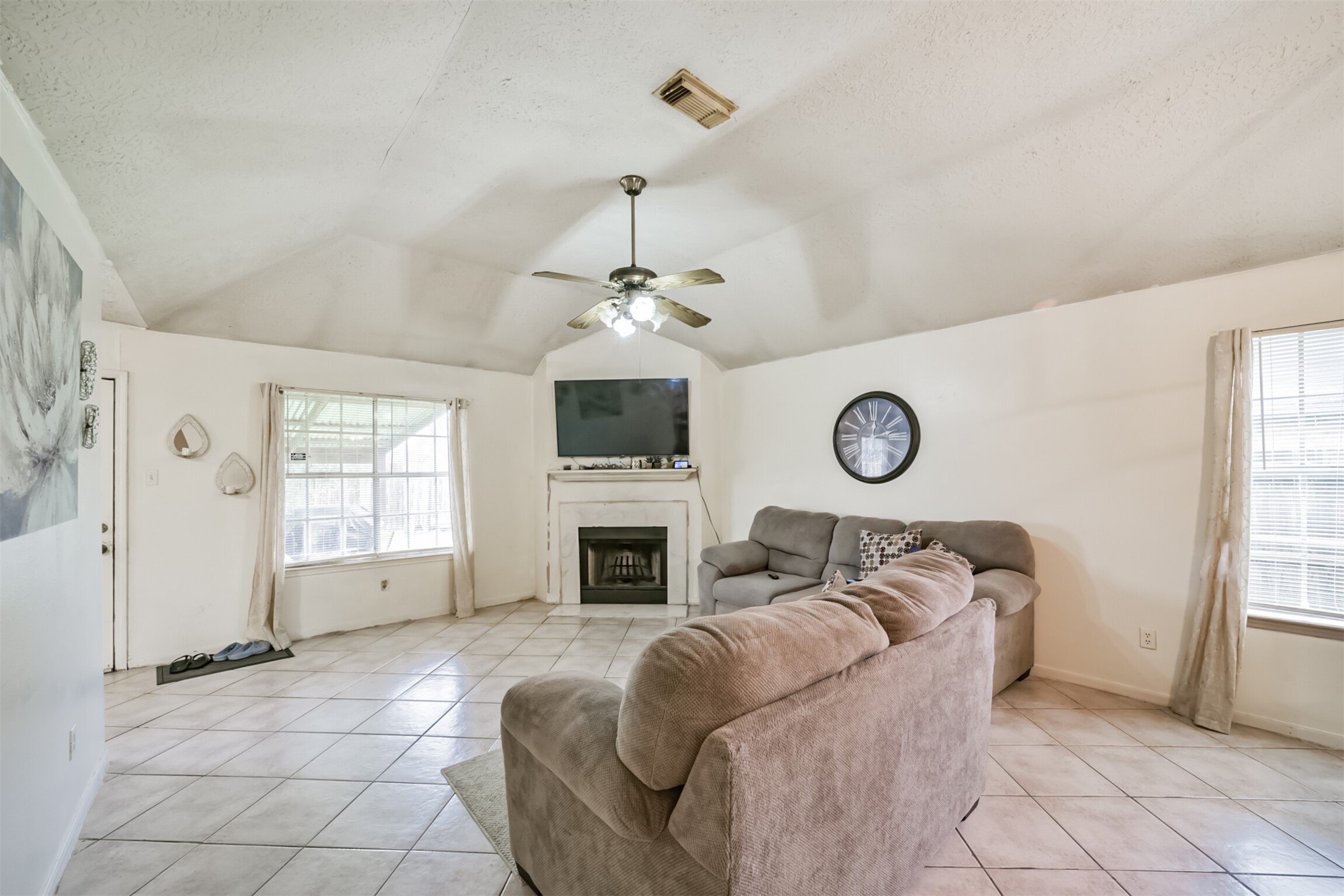 7644 Chasecreek Drive Property Photo 5