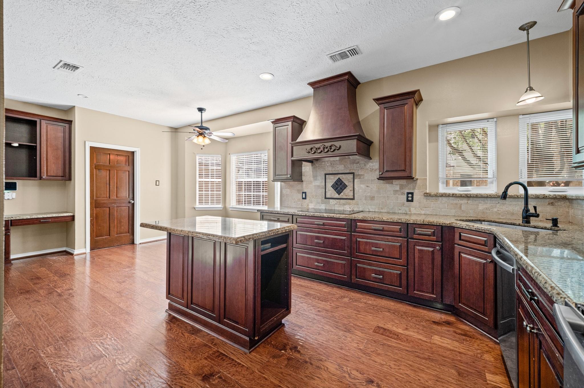13126 Lemur Lane Property Photo 13