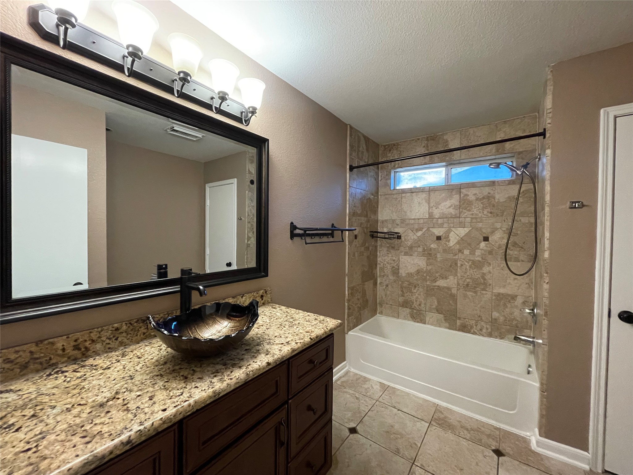9715 Raul Hector Drive Property Photo 14