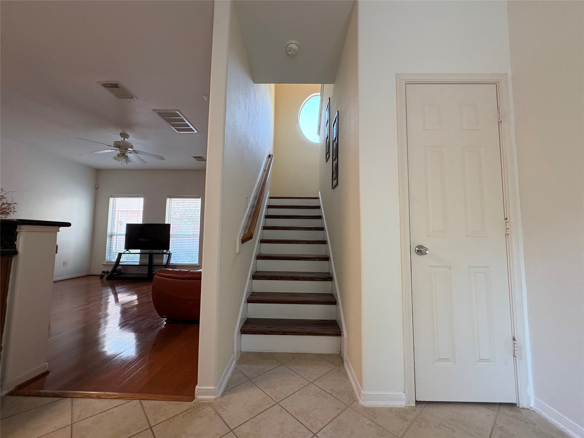 2241 Naomi Street Property Photo 8