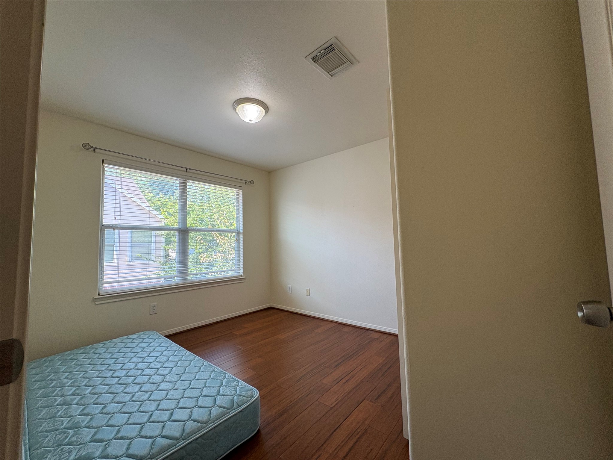 2241 Naomi Street Property Photo 13