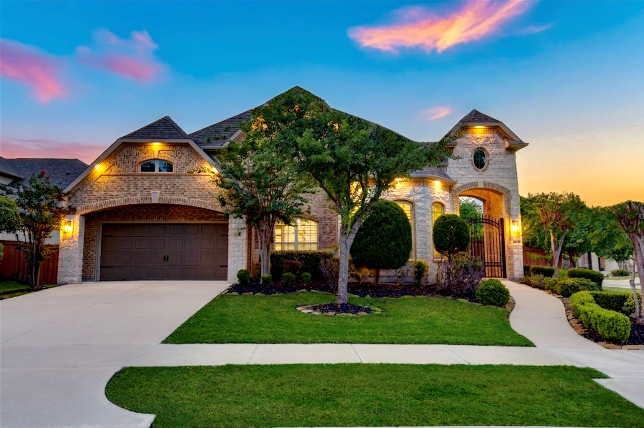 10702 Claythorne Court Property Photo 4