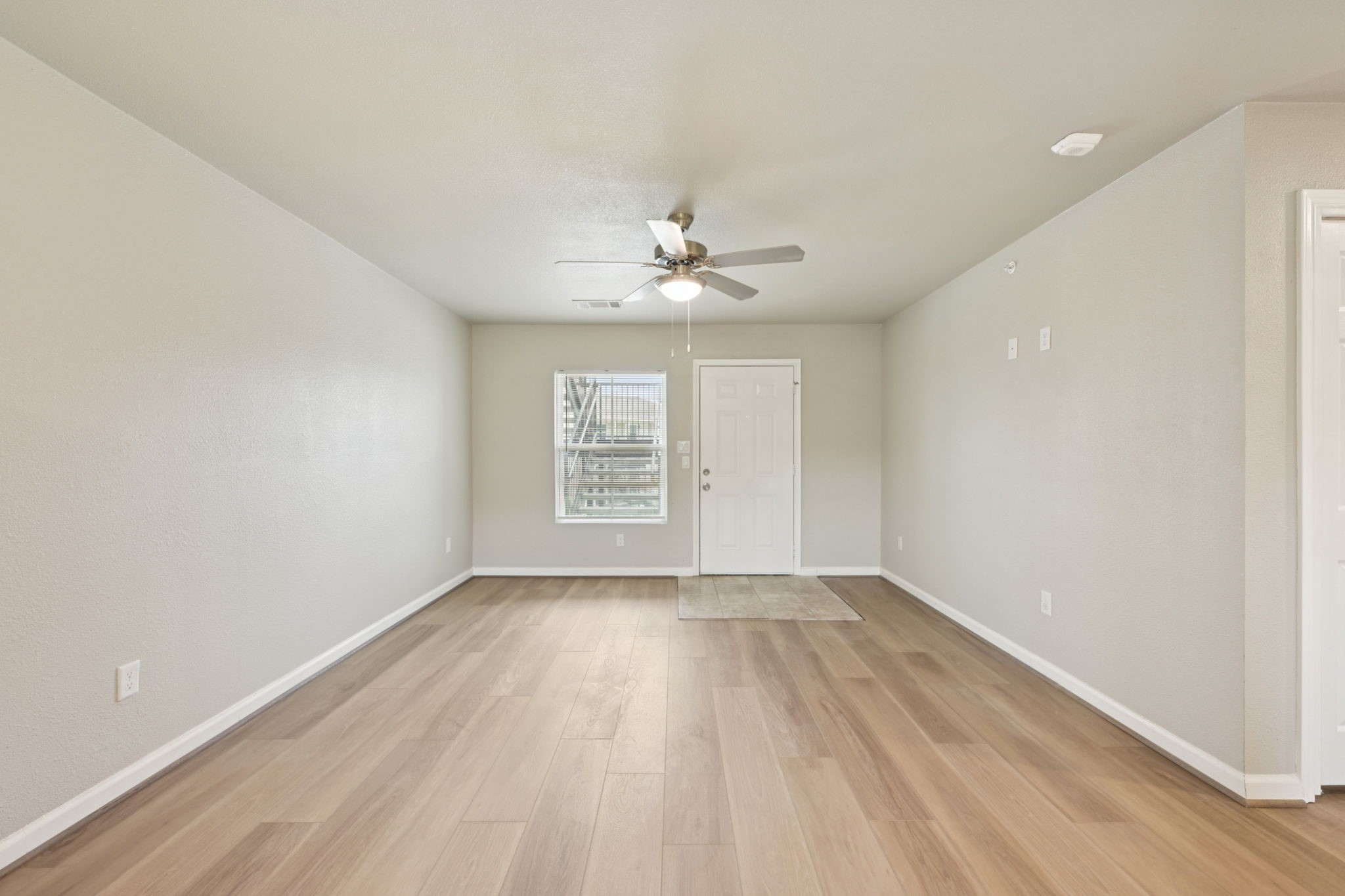 274 Plez Morgan Drive B Property Photo 8